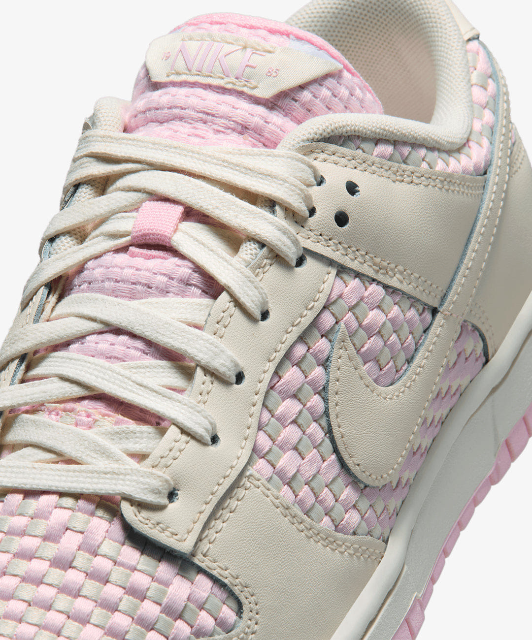 NIKE | DUNK LOW { PINK FOAM/PALE IVORY - SAIL