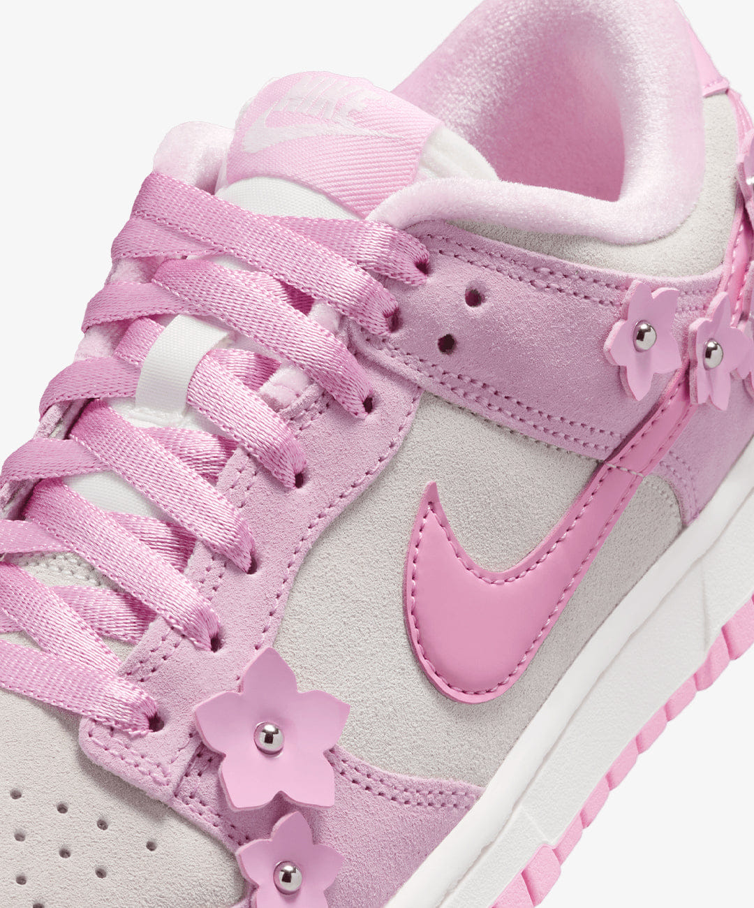 NIKE | DUNK LOW SE { PINK RISE/PINK RISE - SAIL