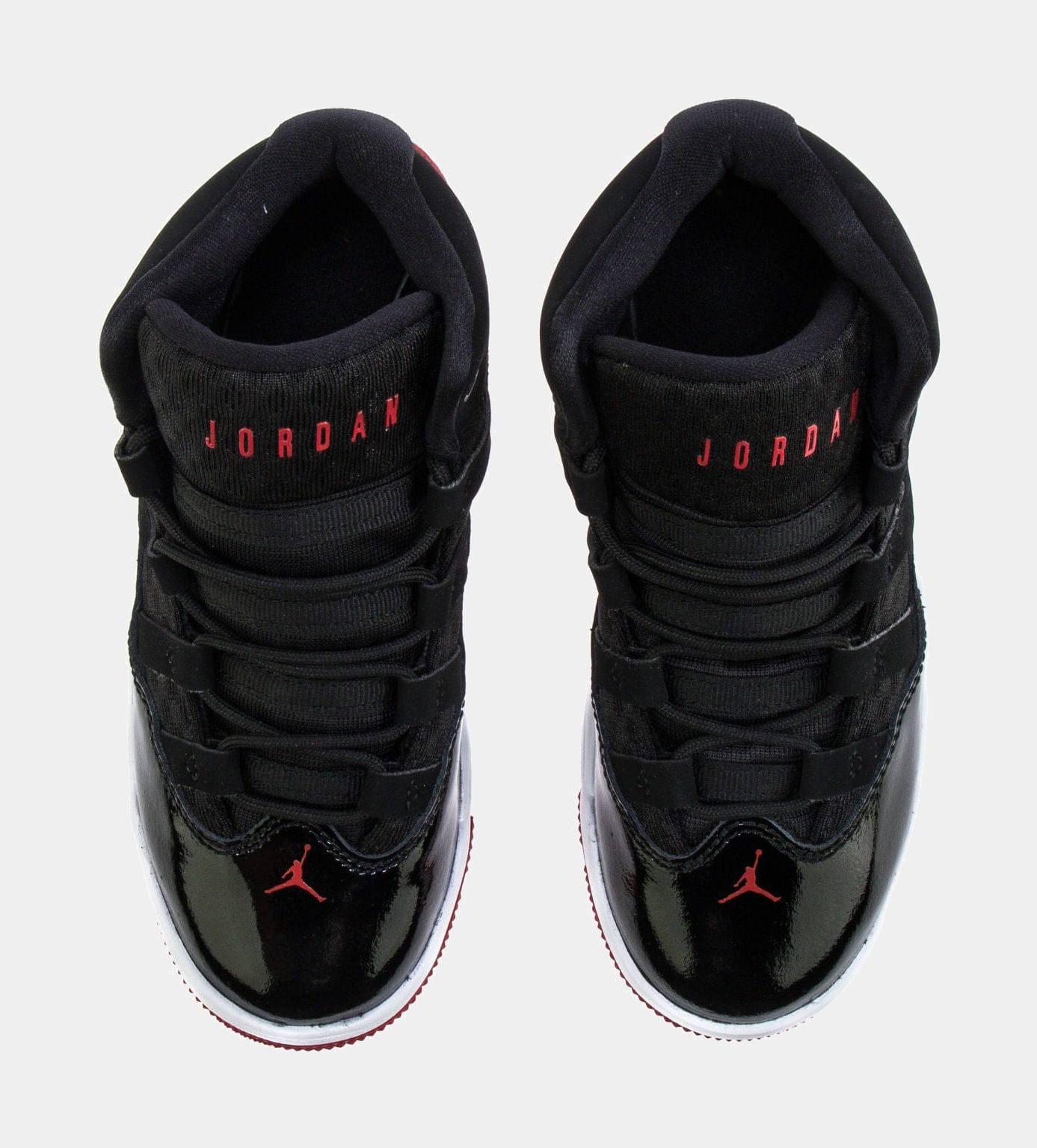 Air Jordan Max Aura Preschool Lifestyle Shoe (Black/Black)