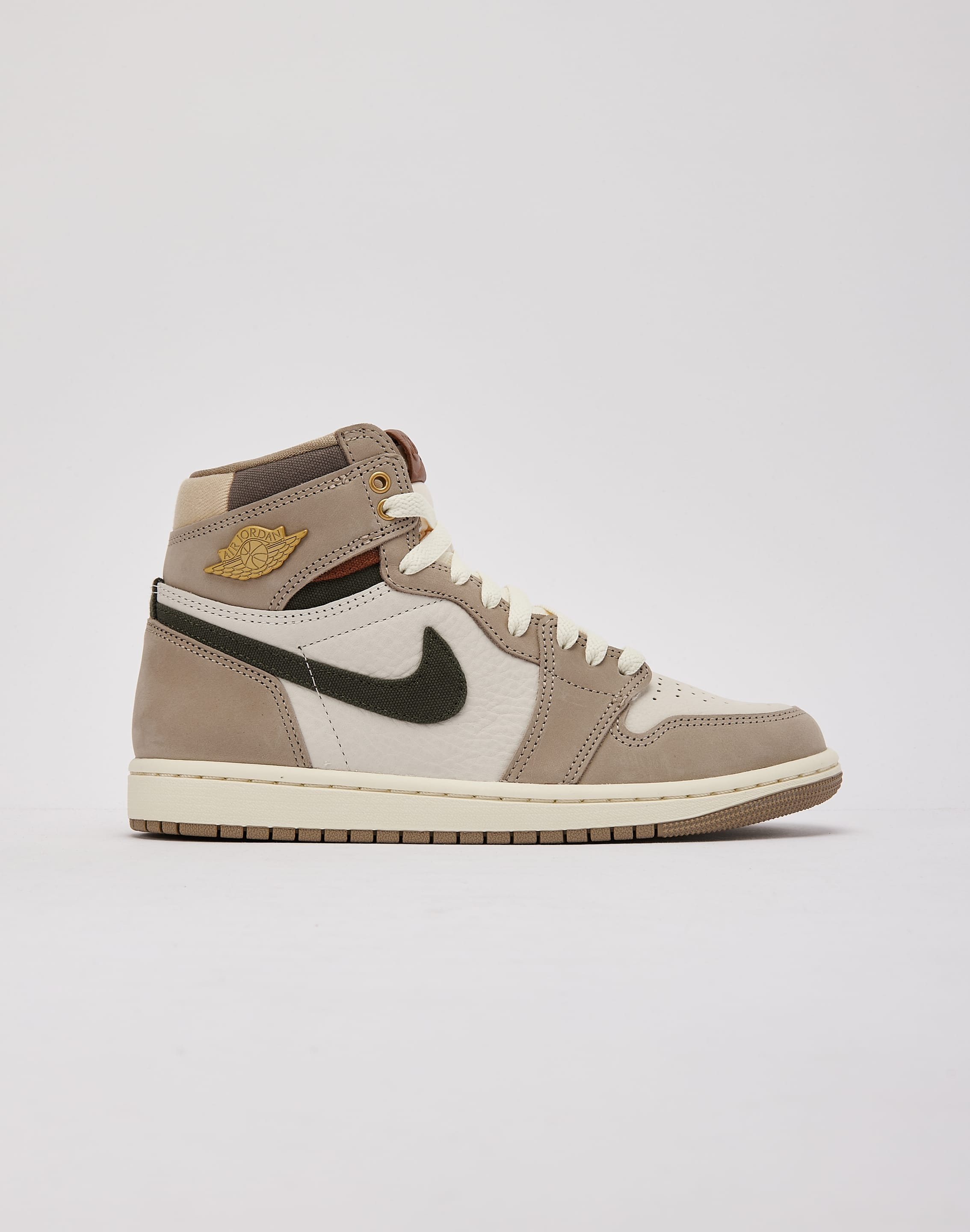 Air Jordan Jordan Air Jordan 1 Retro High OG Khaki and Sail
