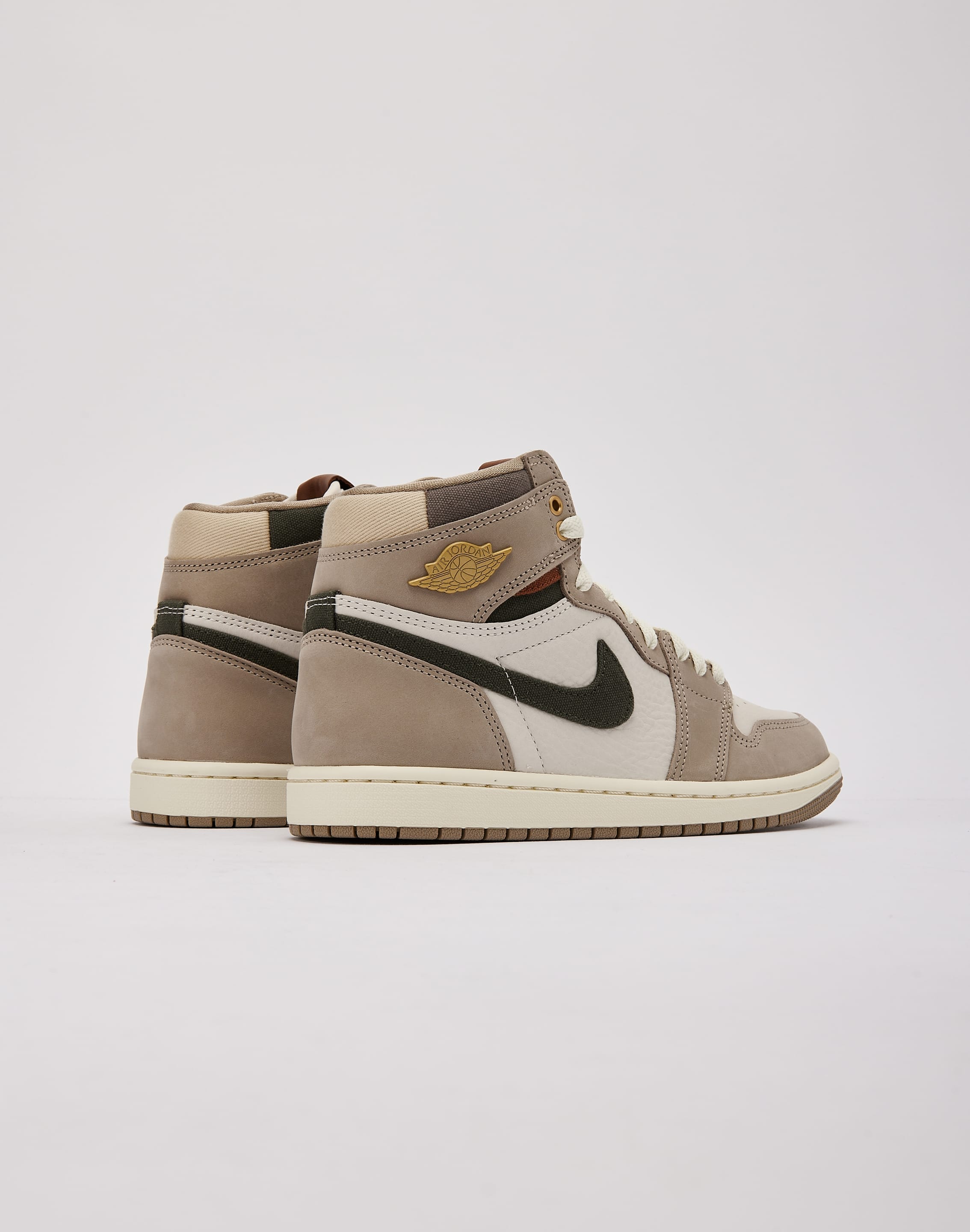Air Jordan Jordan Air Jordan 1 Retro High OG Khaki and Sail