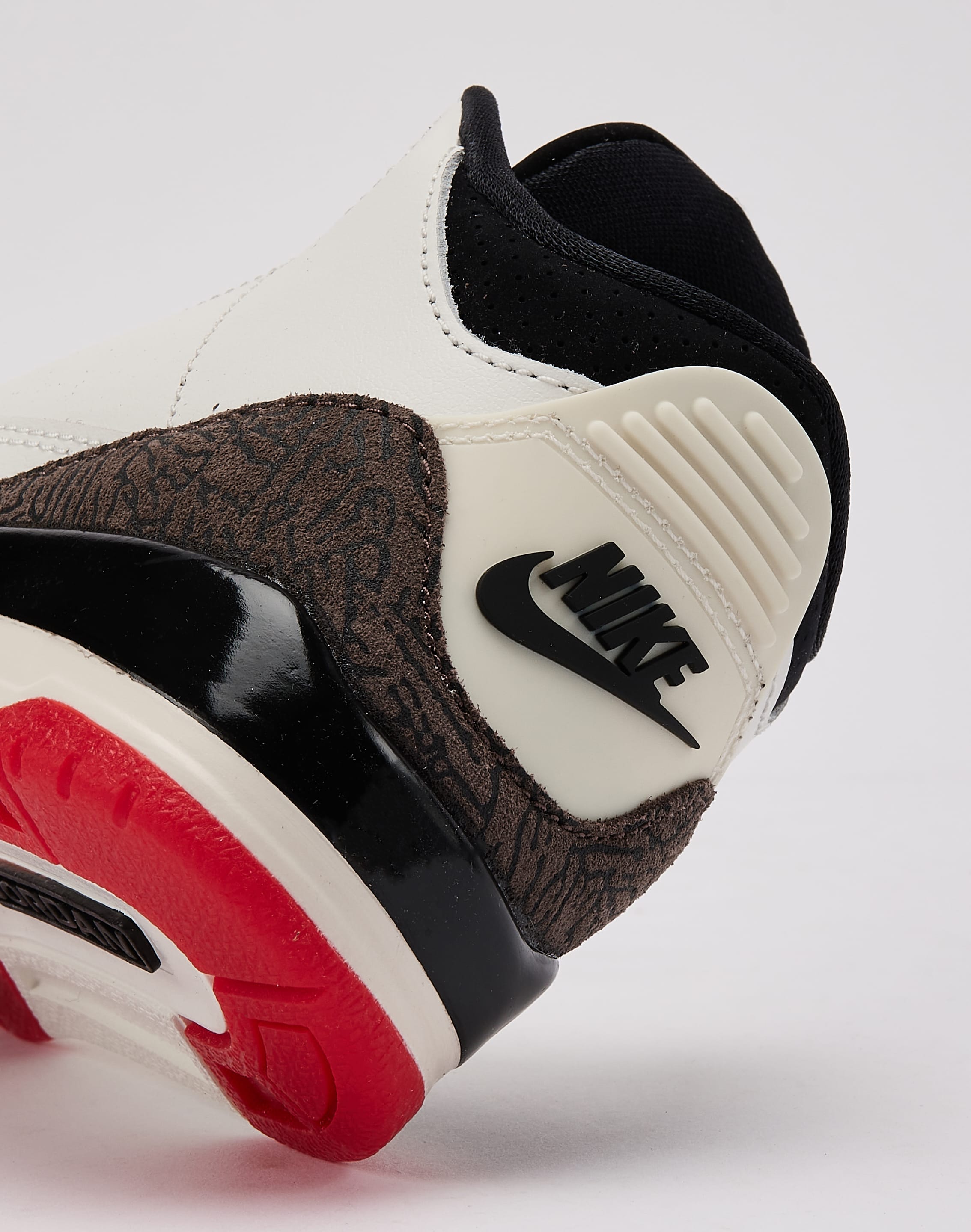 Air Jordan Jordan Air Jordan 3 Retro Sail and University Red Pre - School