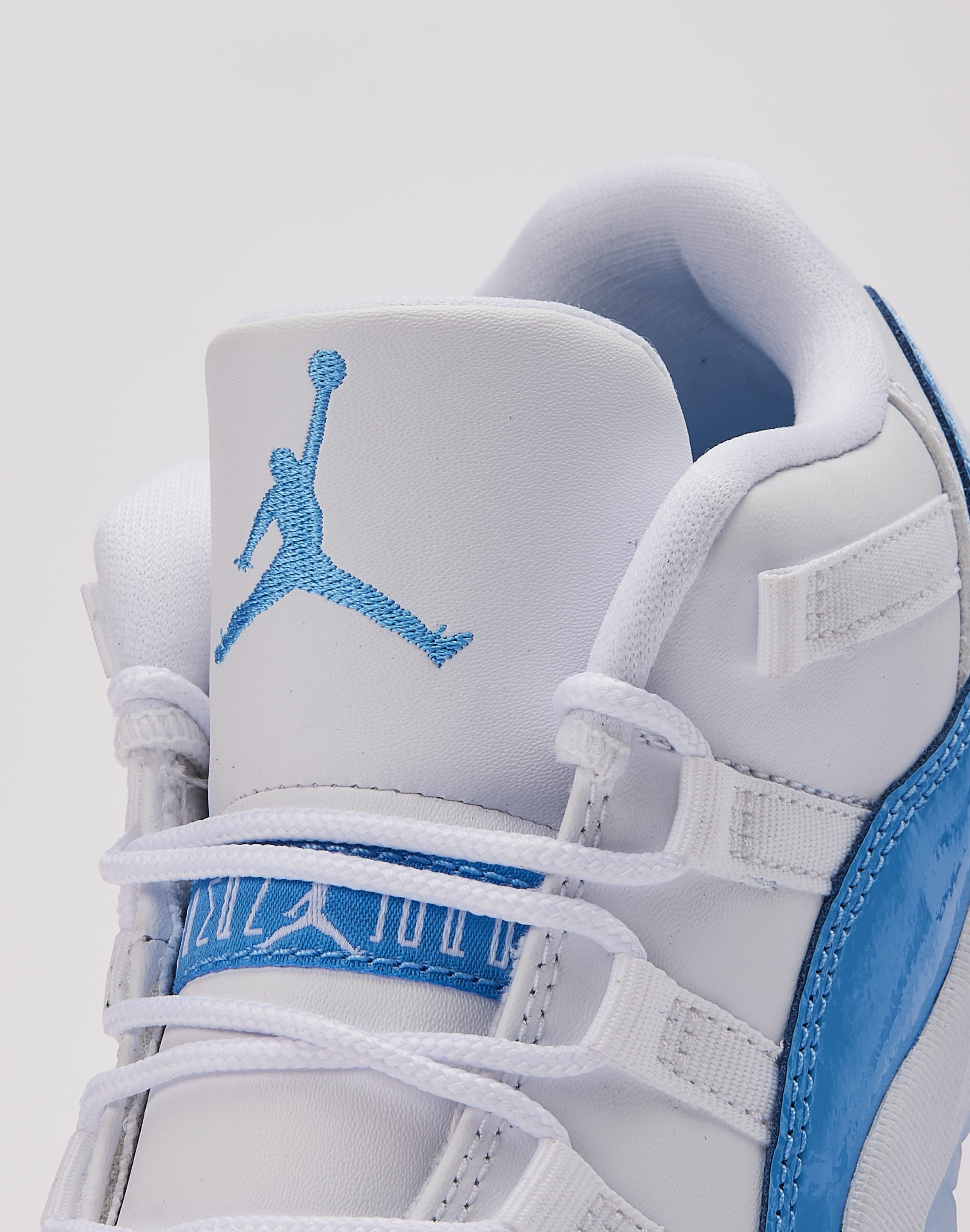 Air Jordan Jordan Air Jordan 11 Retro Low University Blue Pre - School