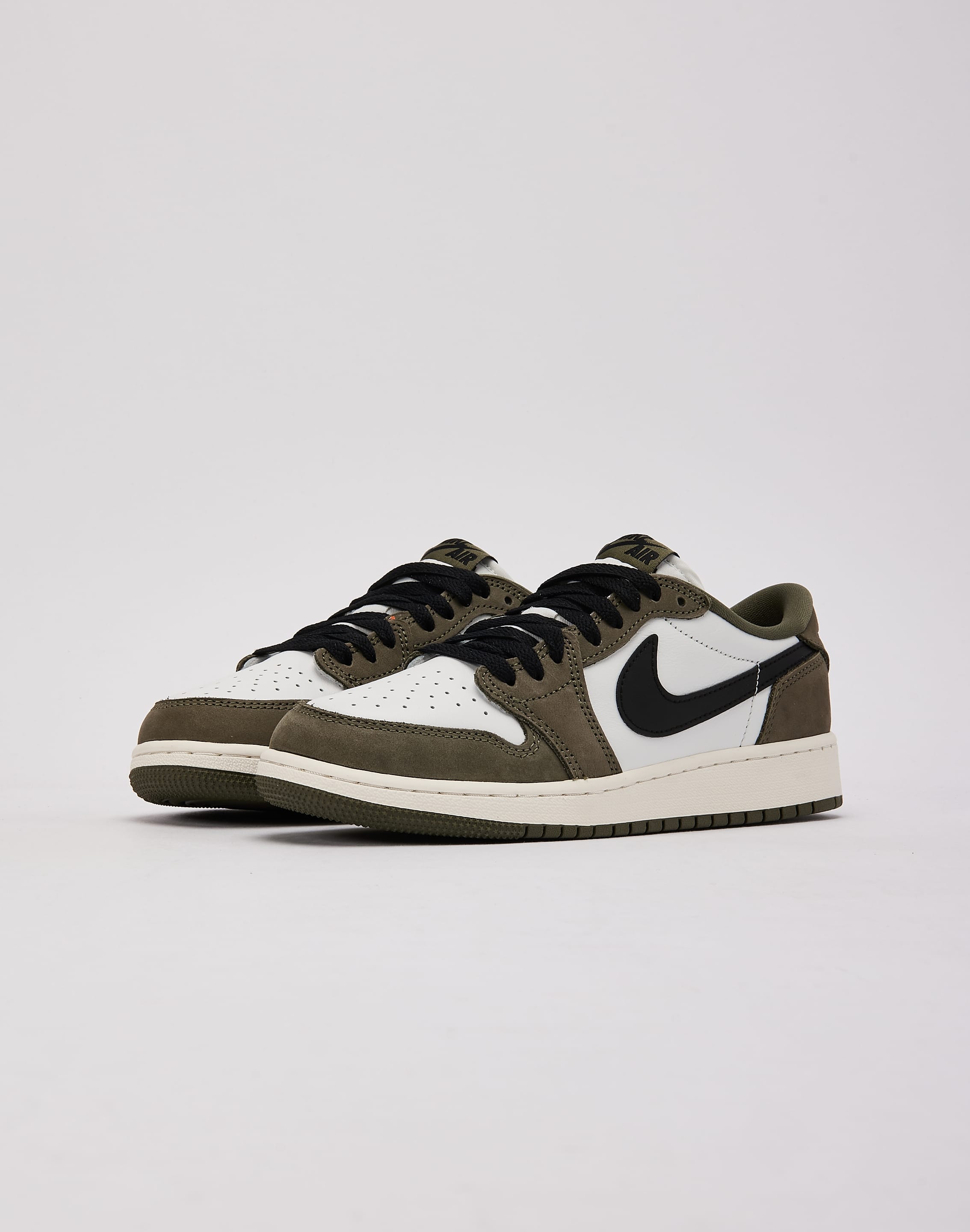 Air Jordan Jordan Air Jordan 1 Retro Low Medium Olive Grade - School
