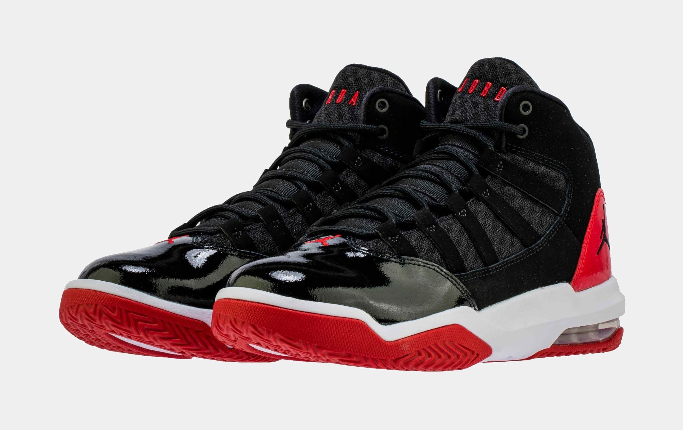 Air Jordan Max Aura Black Gym Red Grade School Lifestyle Shoes (Black/Gym Red/White)