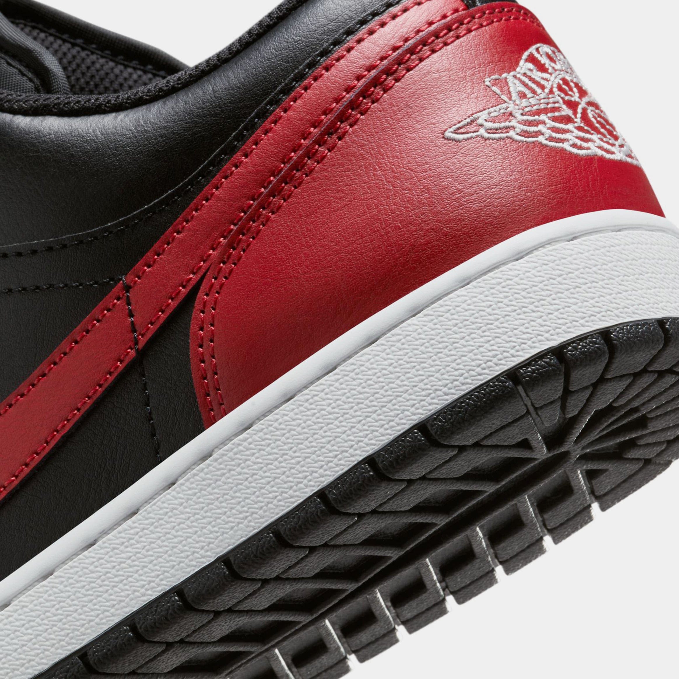 Air Jordan 1 Low Mens Basketball Shoes (Black/Summit White/Varsity Red)