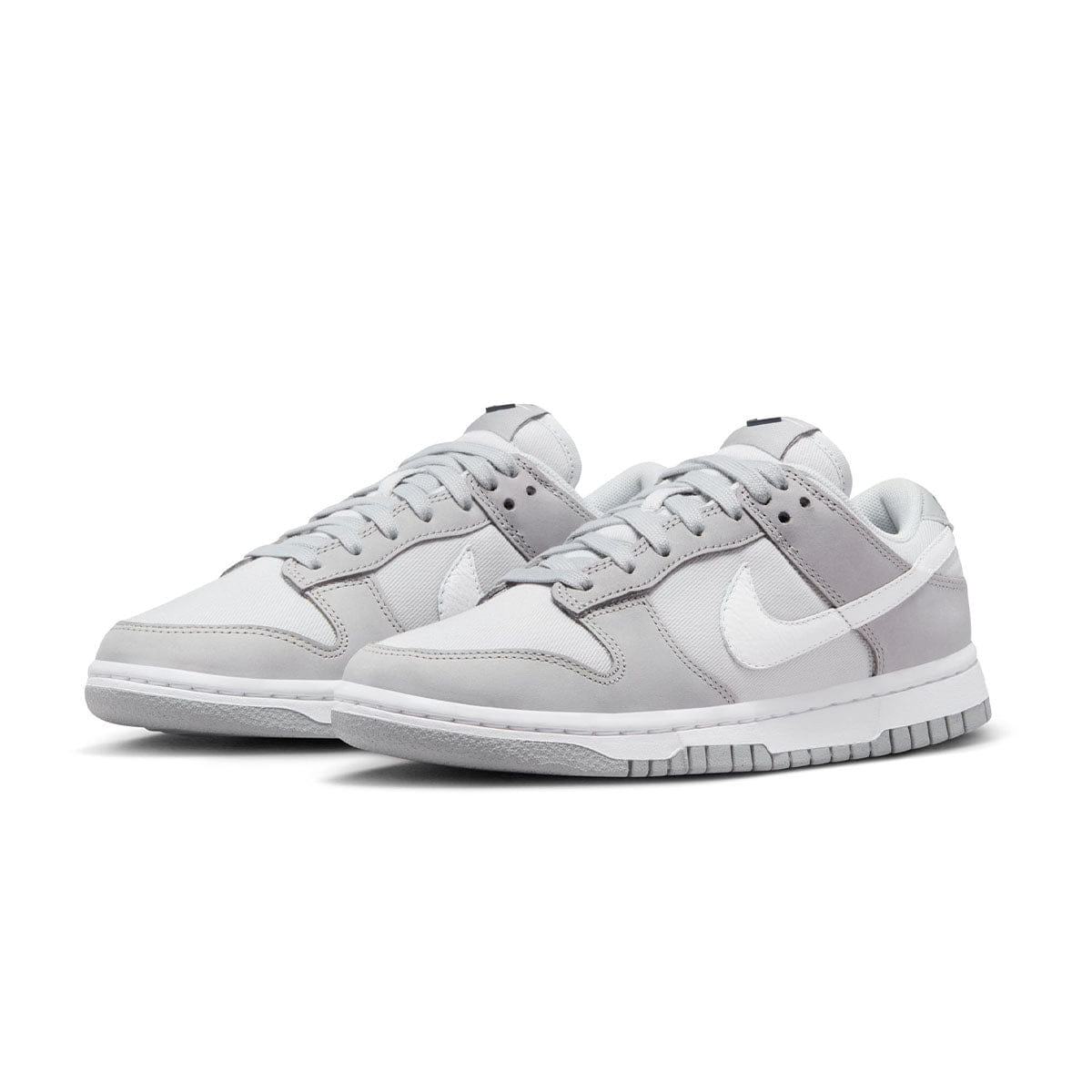 Nike Wmns Dunk Low Light Smoke Grey