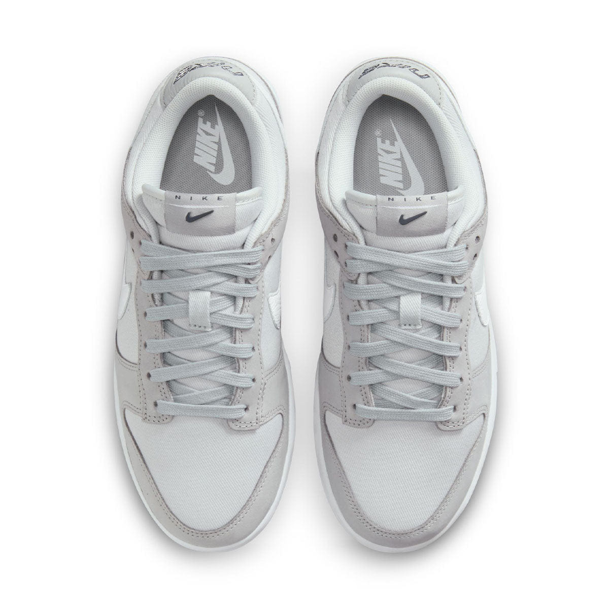 Nike Wmns Dunk Low Light Smoke Grey