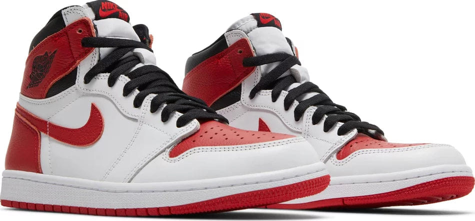 Nike Air Jordan 1 Retro High OG Heritage