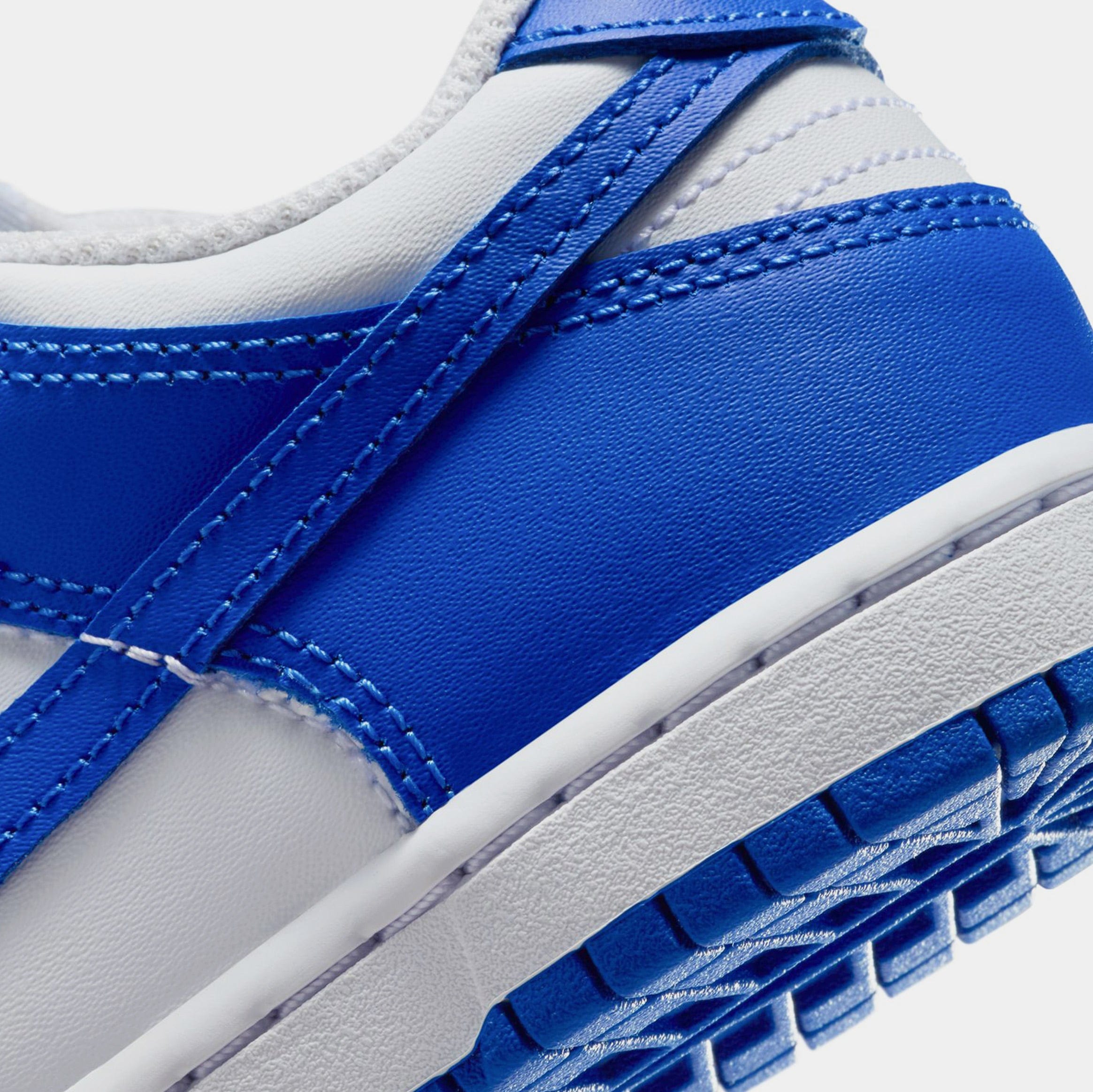 Nike Dunk Low Preschool Basketball Shoes (White/Hyper Royal/Hyper Royal)