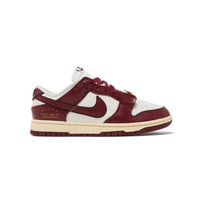 Nike Dunk Low Sisterhood - Team Red