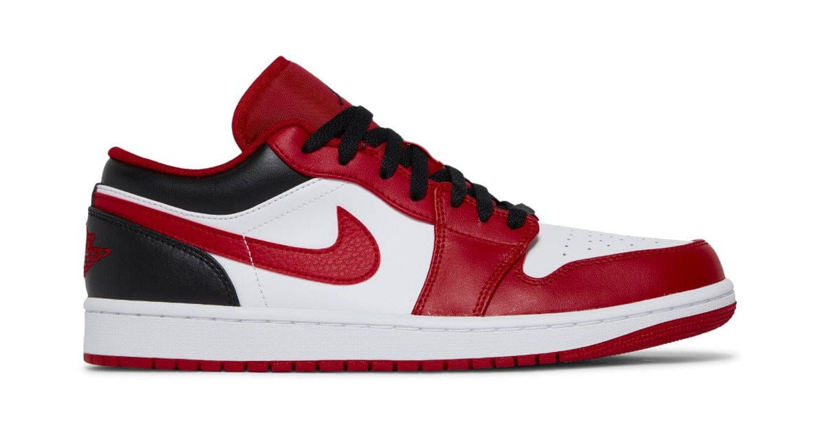 Air Jordan 1 Low Bulls / Reverse Black Toe