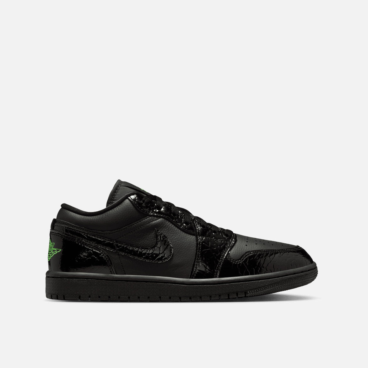 Air Jordan WMNS AIR JORDAN 1 LOW SE - BLACK / SCREAM GREEN