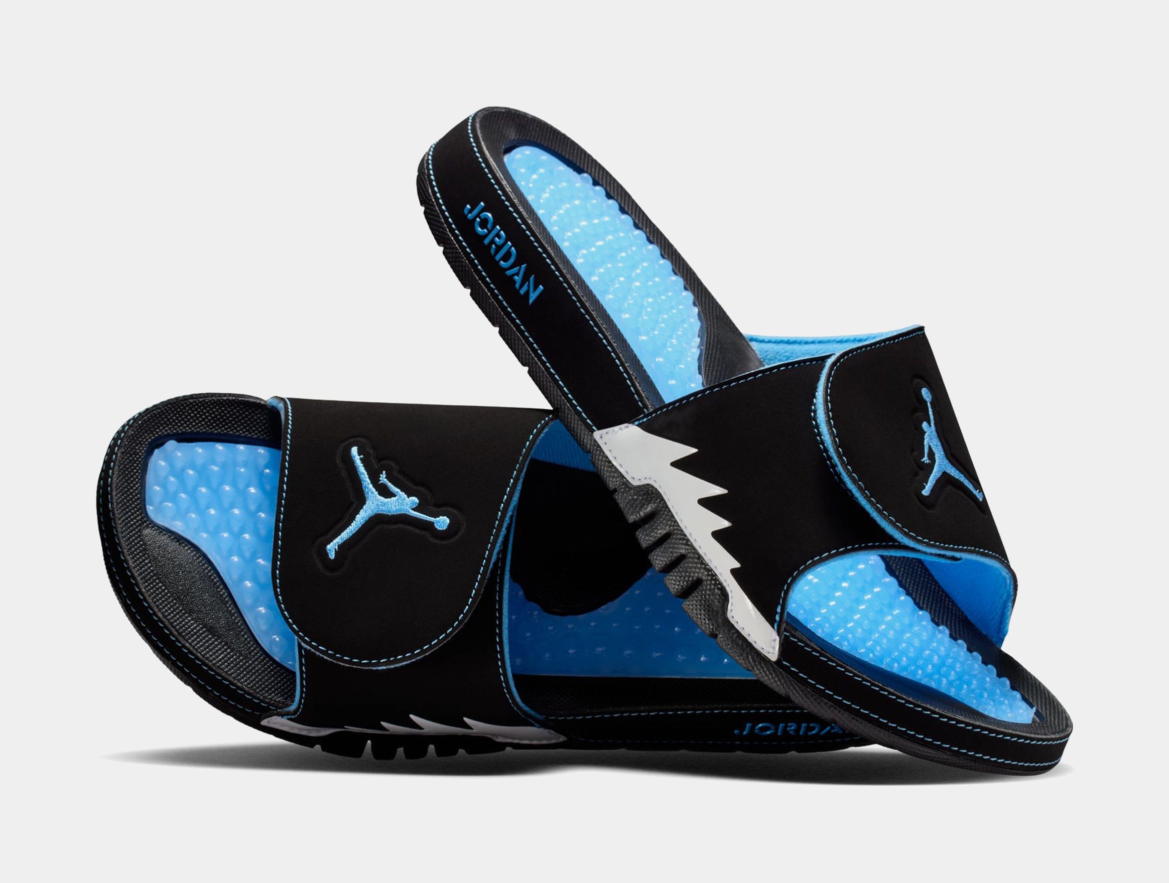 Air Jordan Hydro 5 Retro Mens Sandals (Black/University Blue/White)