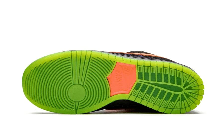 Nike Dunk Low Night of Mischief Halloween