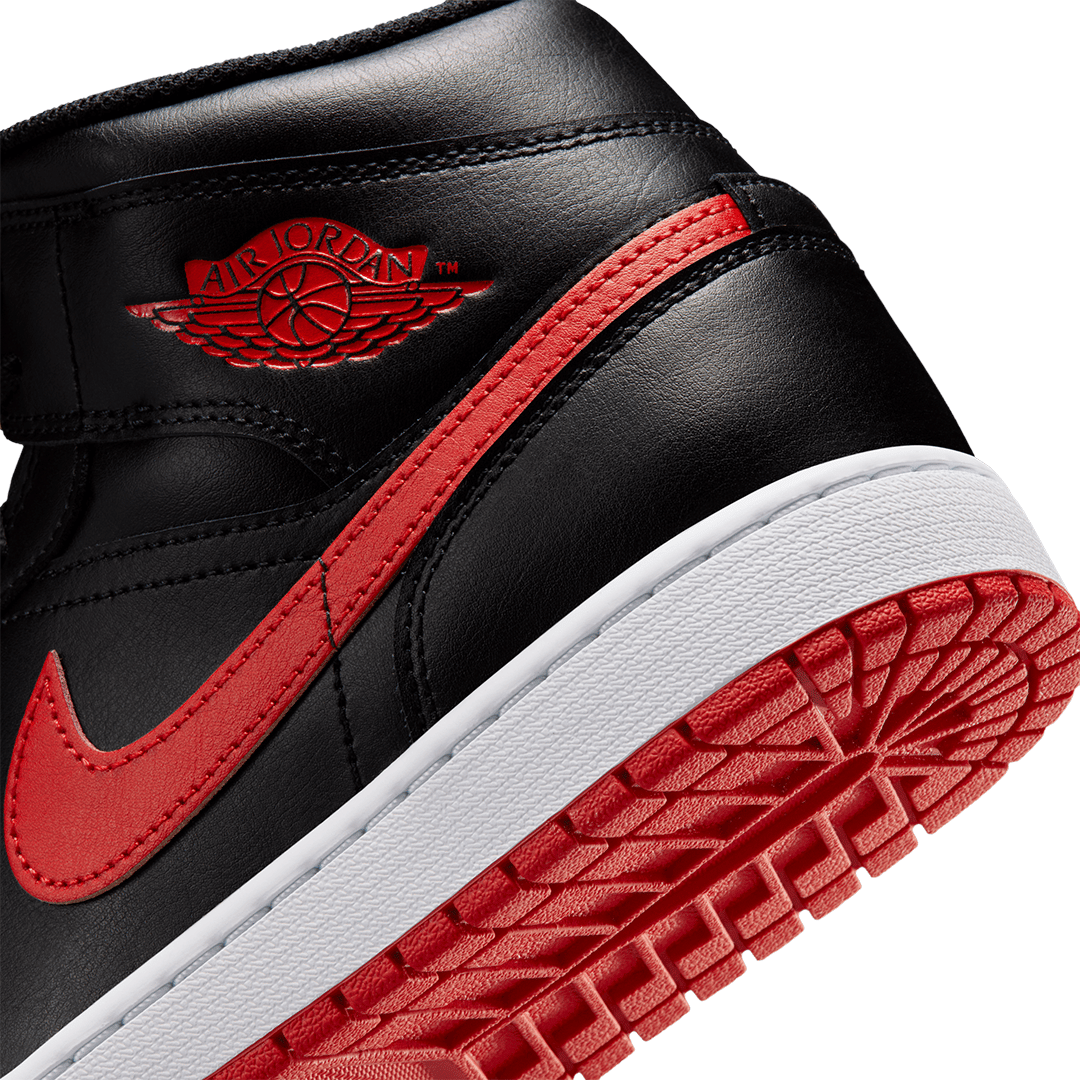 AIR JORDAN 1 MID BLACK / UNIVERSITY RED