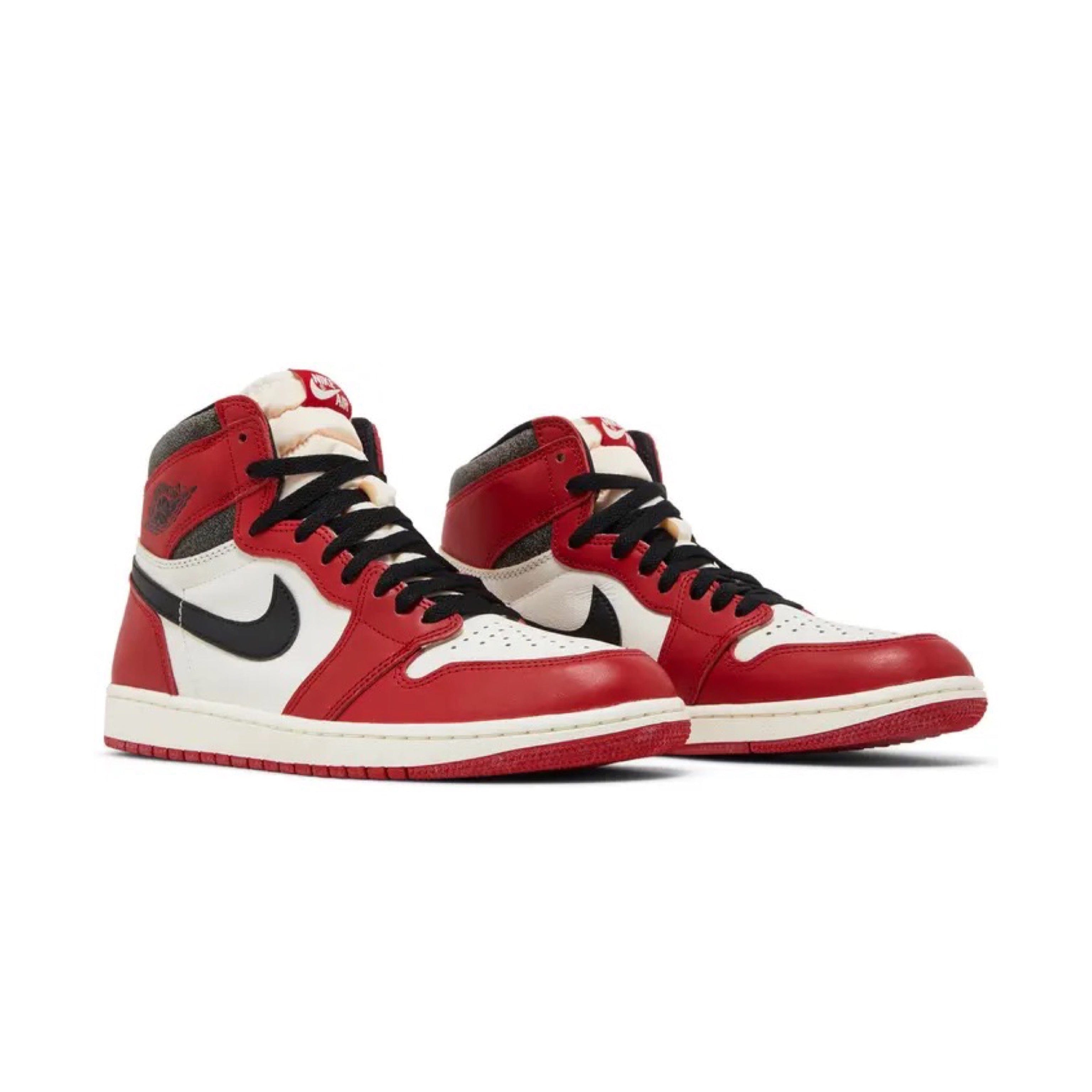 Nike AIR JORDAN 1 RETRO HIGH OG CHICAGO Lost & Found