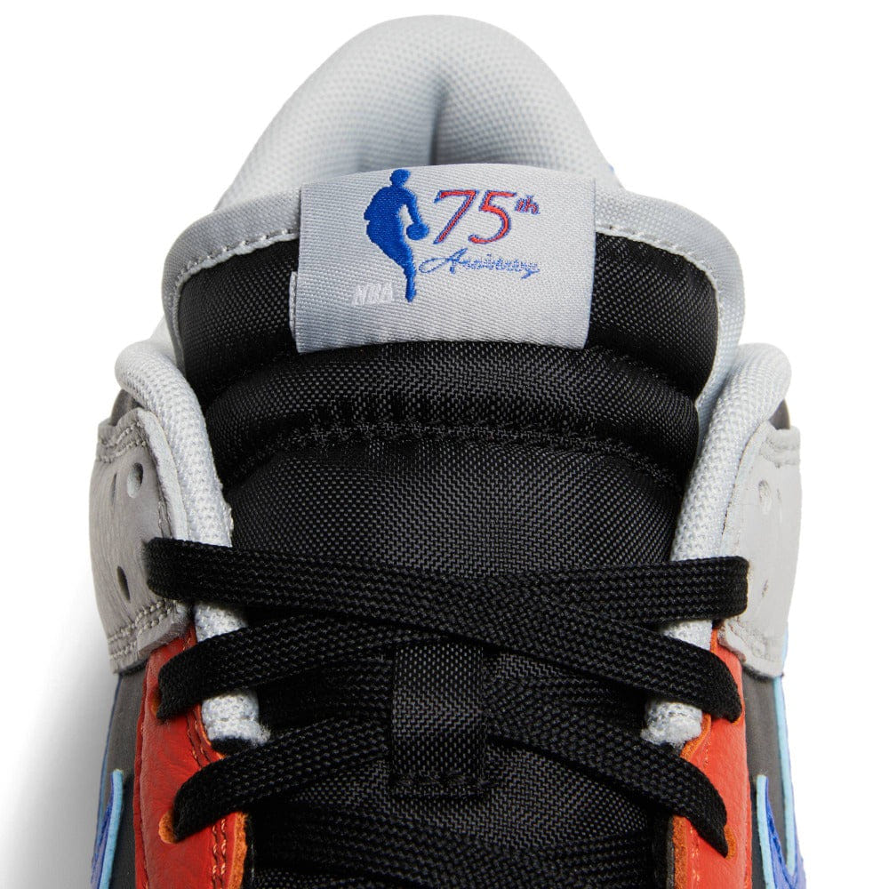 Nike Dunk Low EMB NBA 75th Anniversary Knicks (Size UK9.5/US10.5)