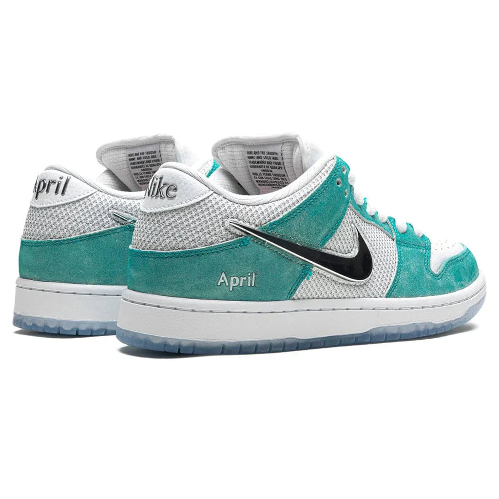 Nike Dunk SB Low x April Skateboards Turbo Green