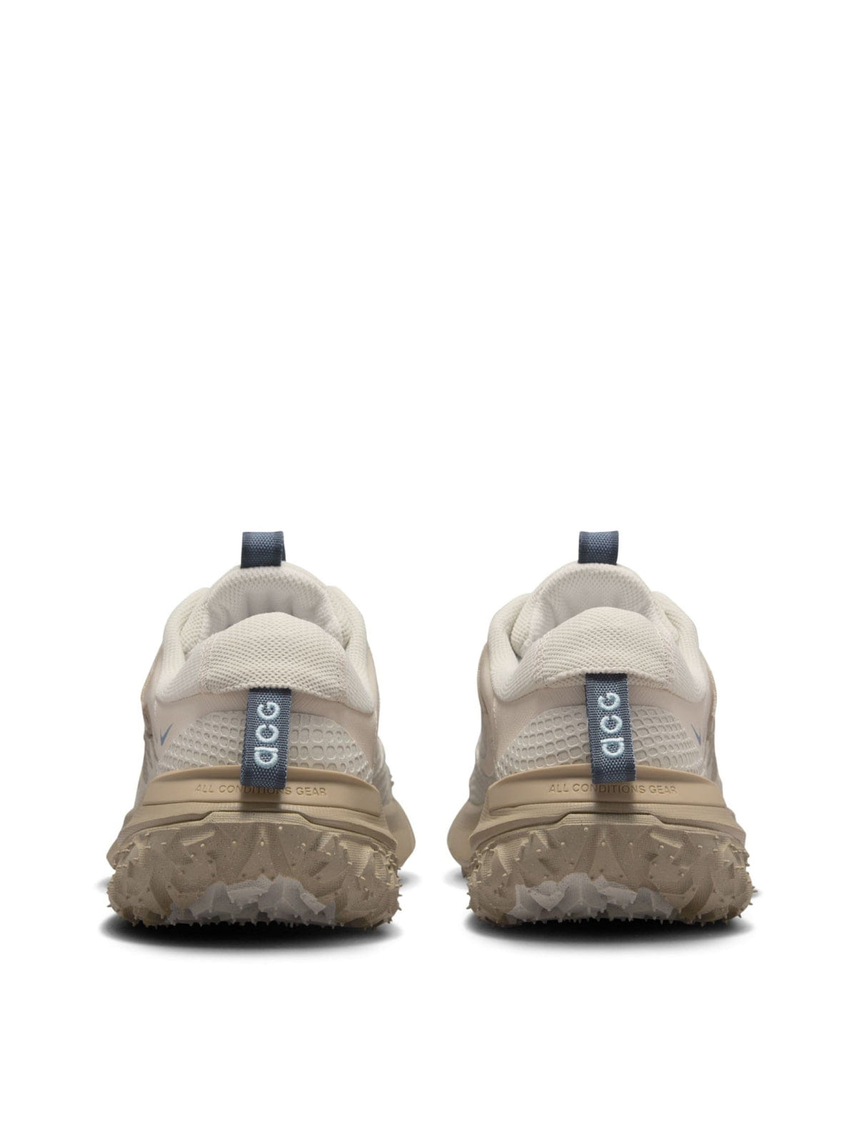 Nike ACG Mountain Sneaker — Beige