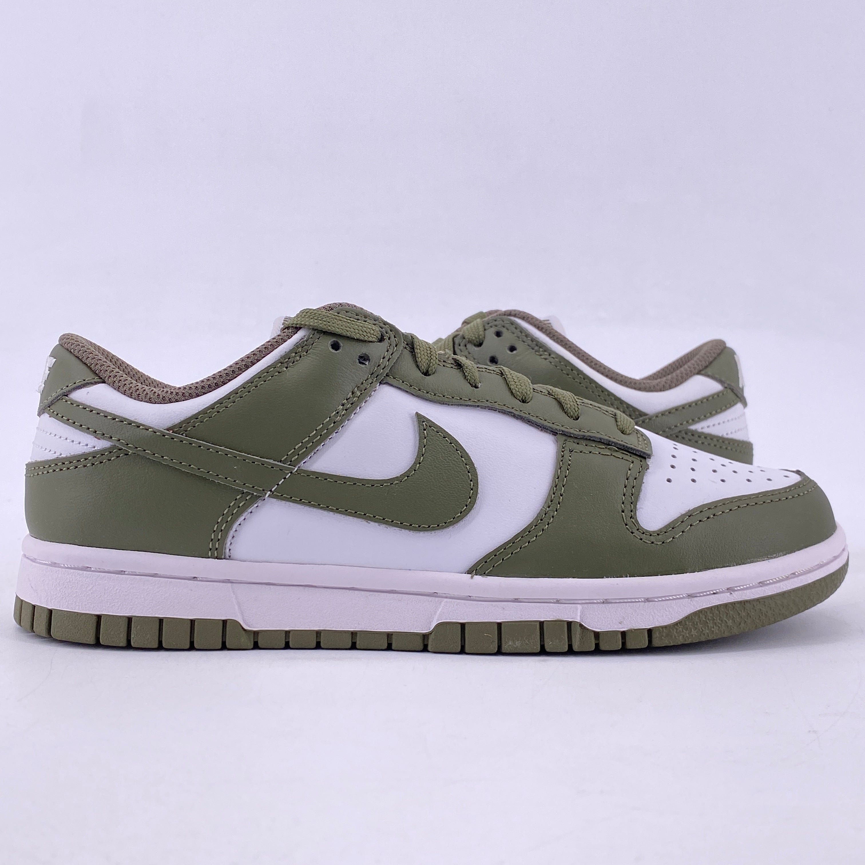 Nike (W) Dunk Low Medium Olive 2022 New Size 5.5W