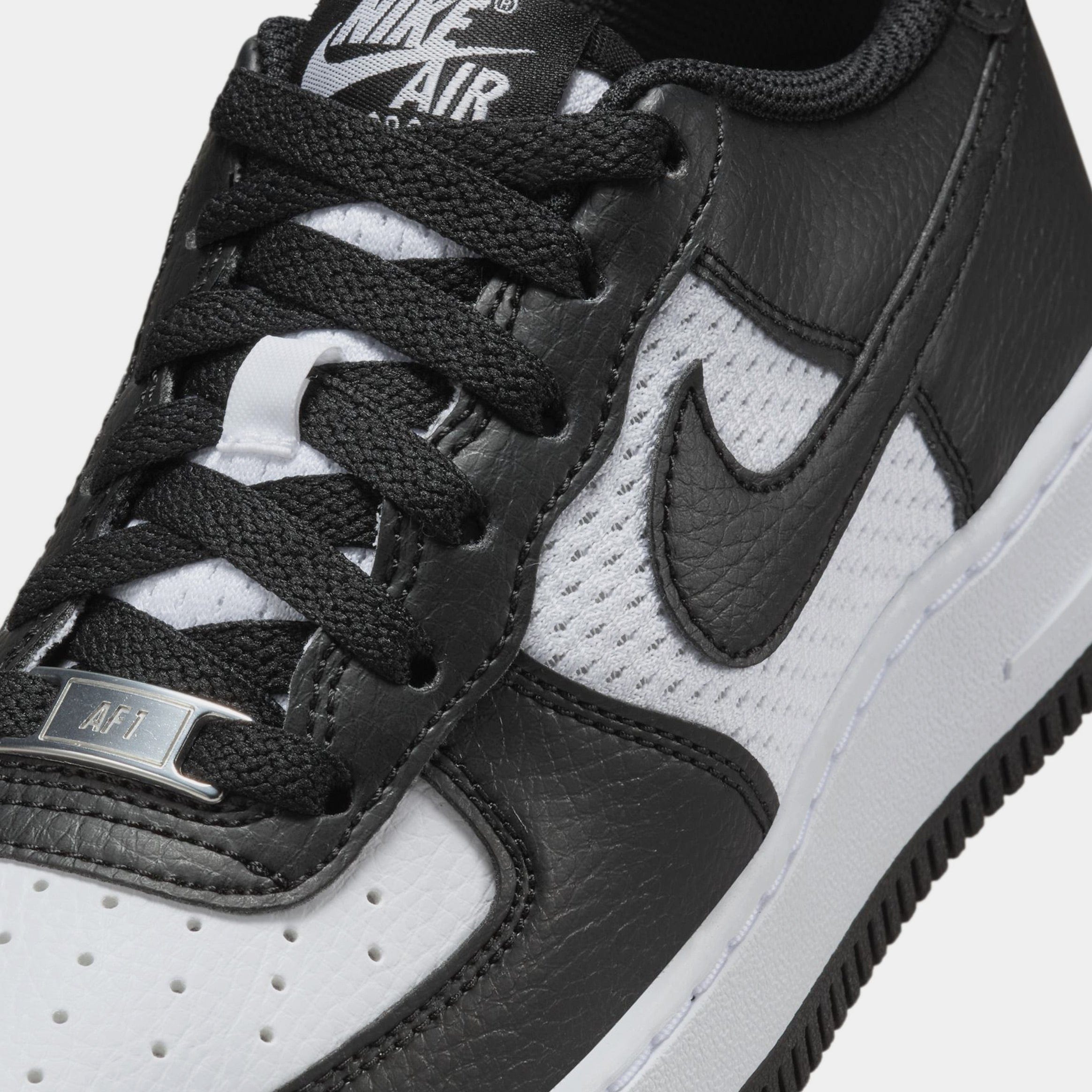 Nike Air Force 1 Low Grade School Lifestyle Shoes (Black/White)
