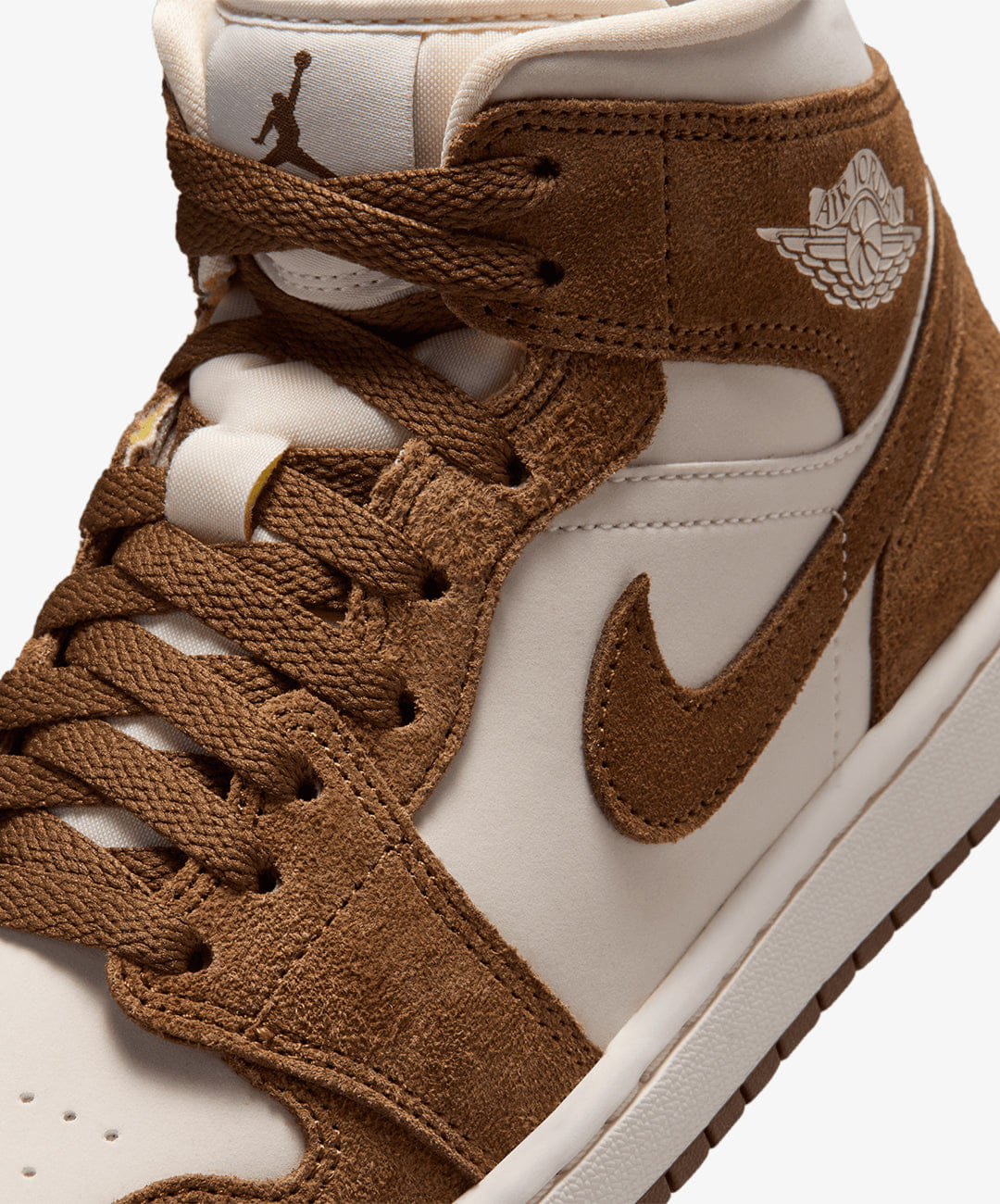 Air Jordan JORDAN | AIR JORDAN 1 MID { LT BRITISH TAN/CHALK