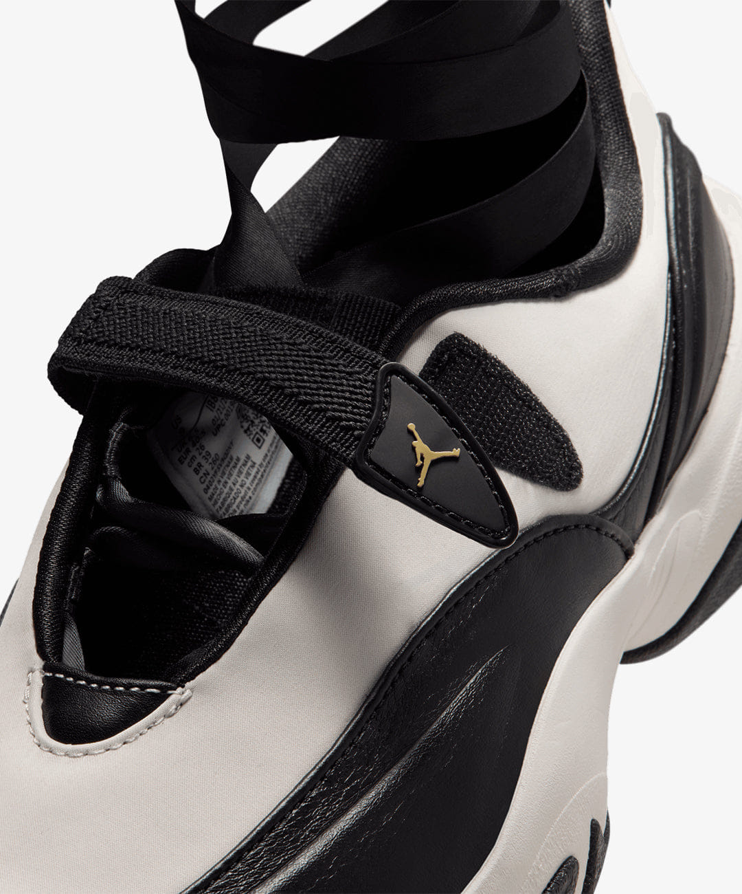 Air Jordan JORDAN | POINTE { BLACK/FLT GOLD STAR - CHALK