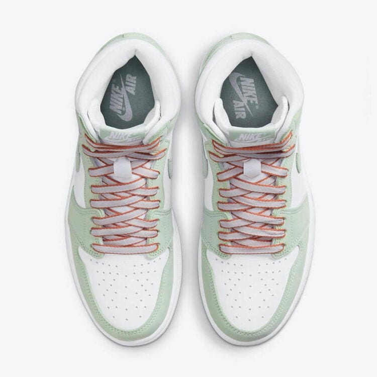 Air Jordan Wmns Air Jordan 1 Retro High OG Seafoam