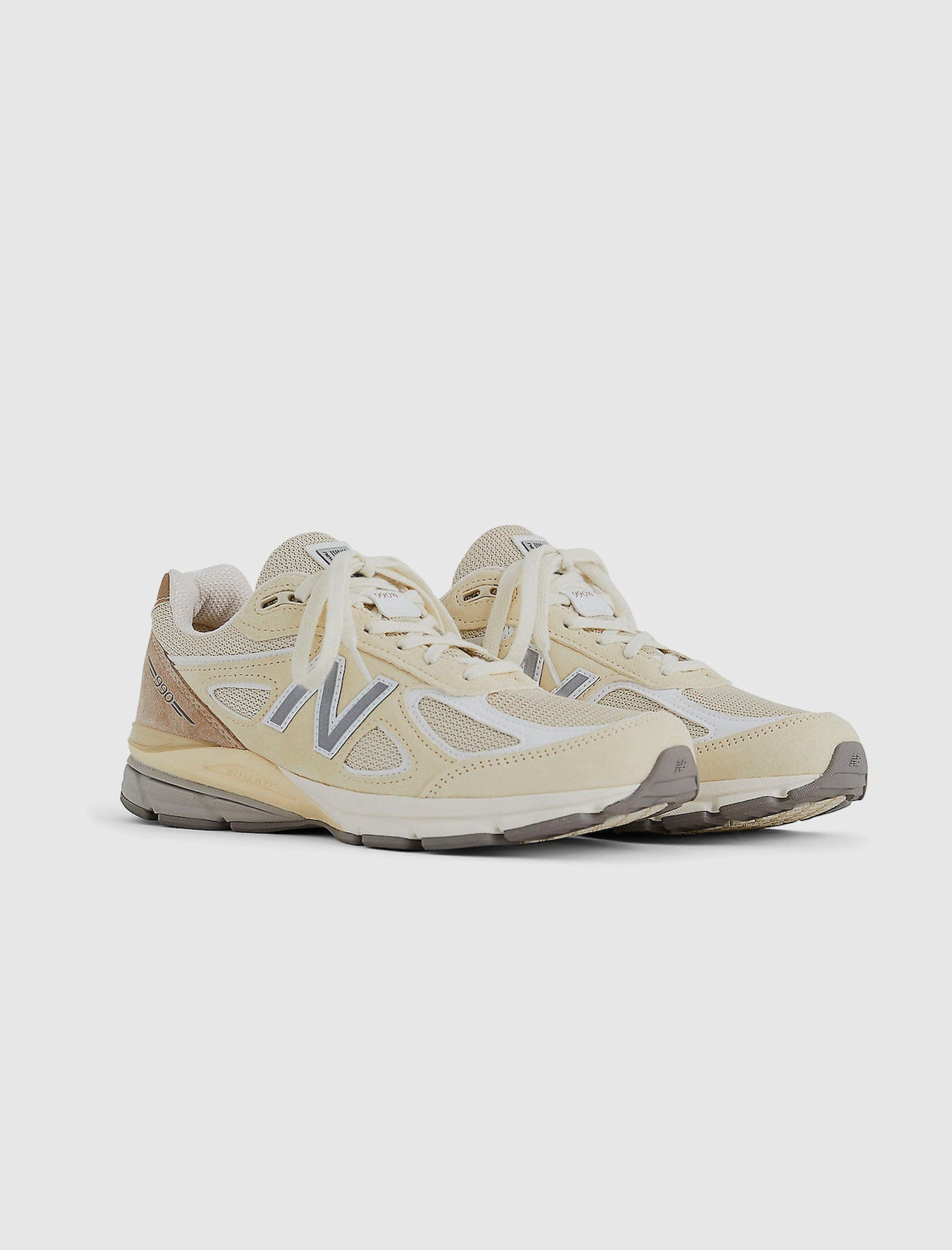 New Balance 990 V4 MADE IN USA CREAM