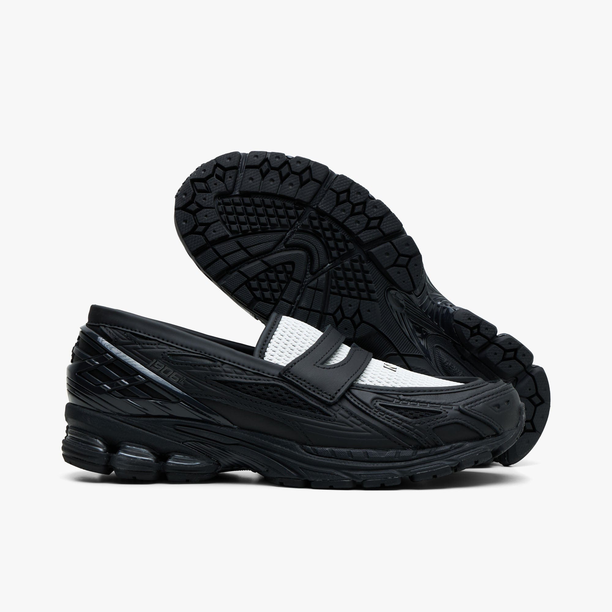 New Balance 1906 l Black / Angora