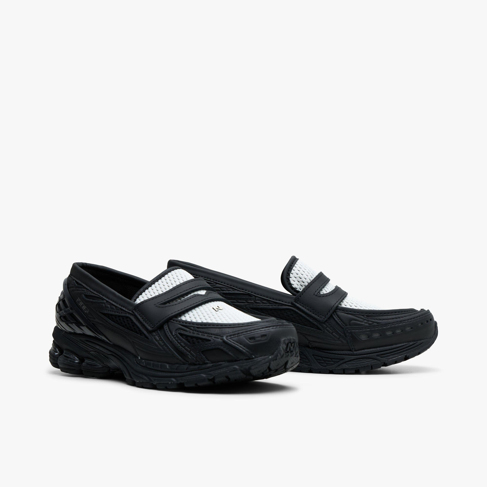 New Balance 1906 l Black / Angora