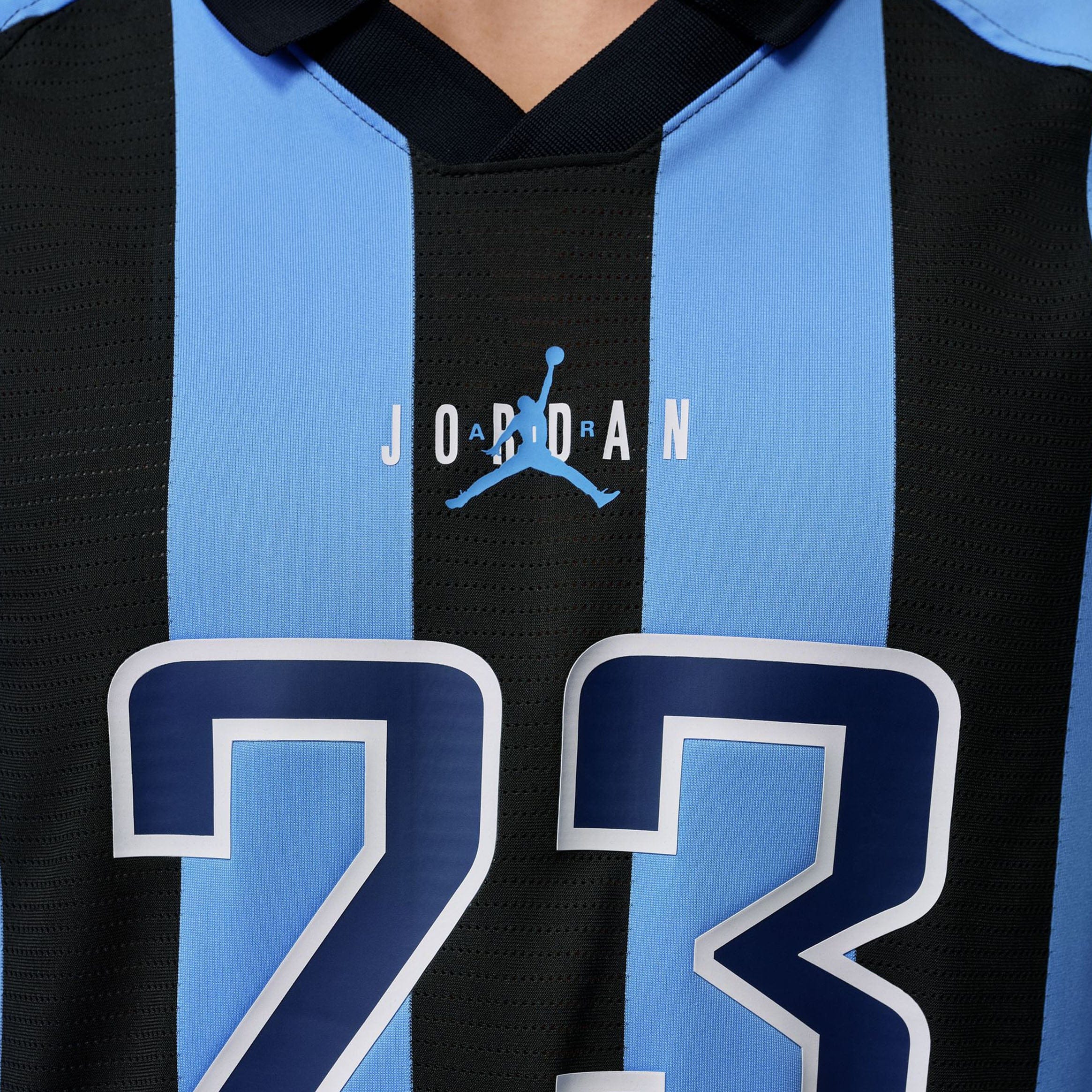 Air Jordan Brooklyn Terrace Mens Short Sleeve Shirt (University Blue/Black)