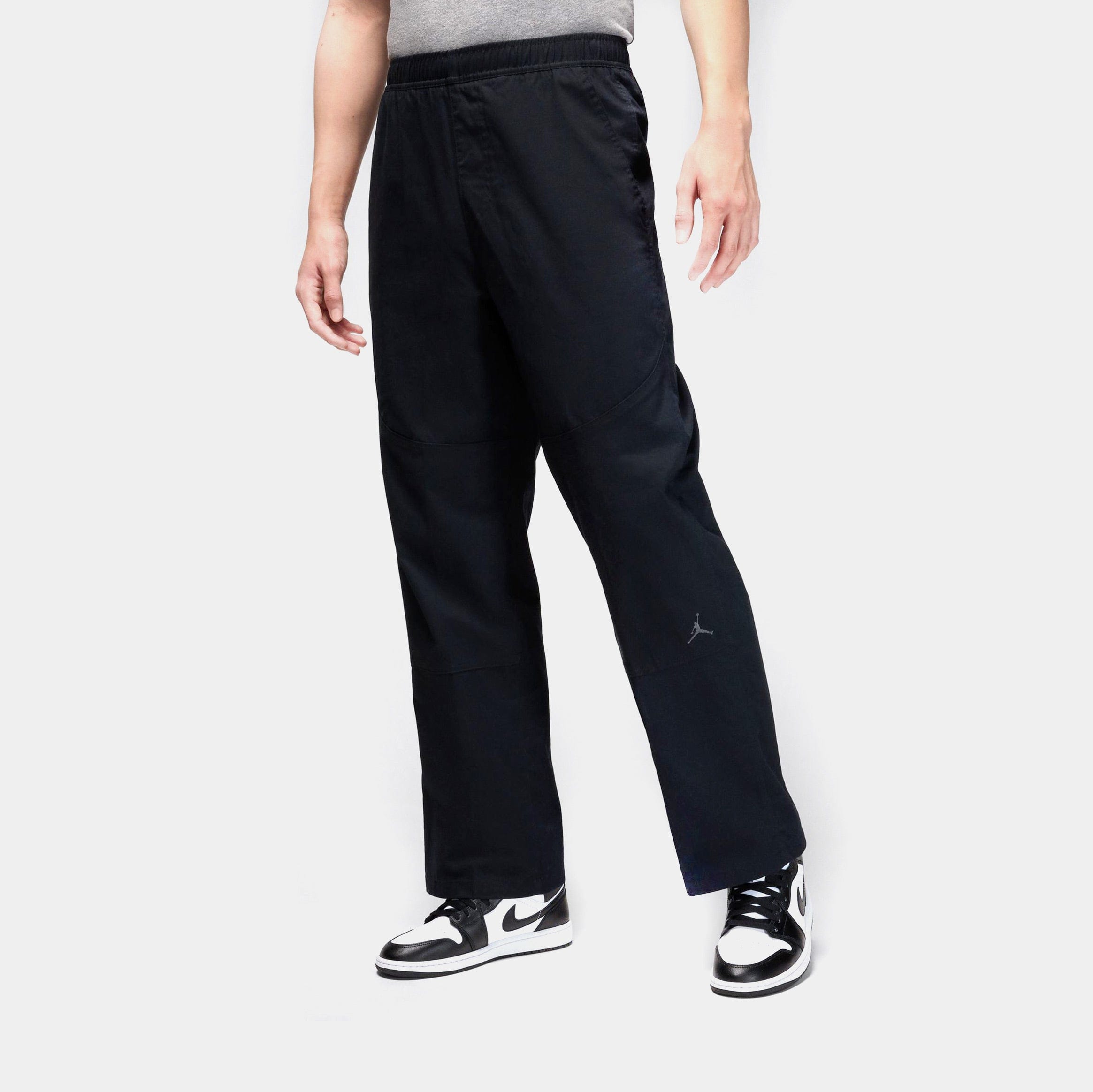 Air Jordan Essentials Woven Trousers Mens Pants (Black)