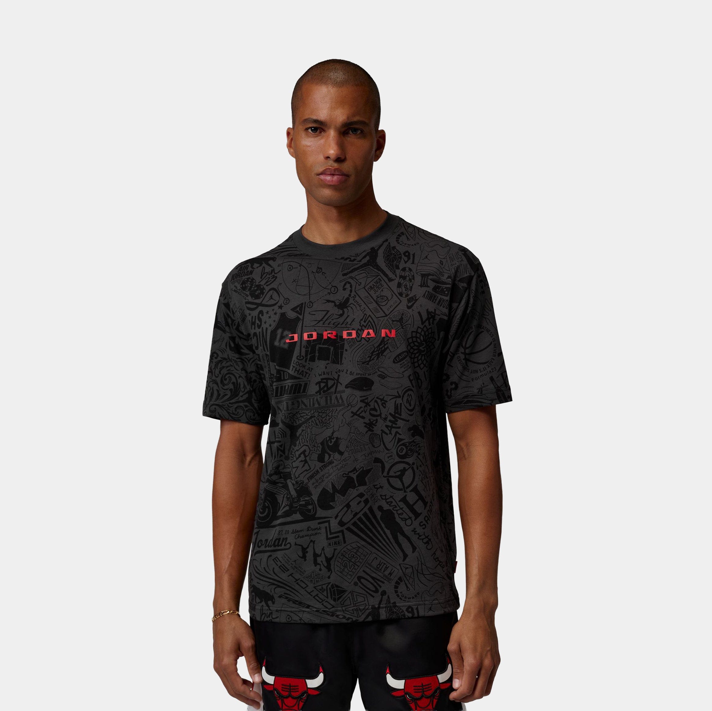 Air Jordan Brooklyn Mens Short Sleeve Shirt (Black/University Red)
