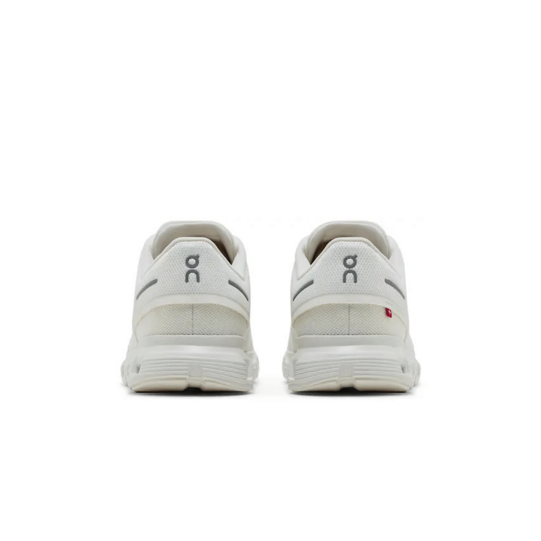 On Running ON Cloud 6 Triple White