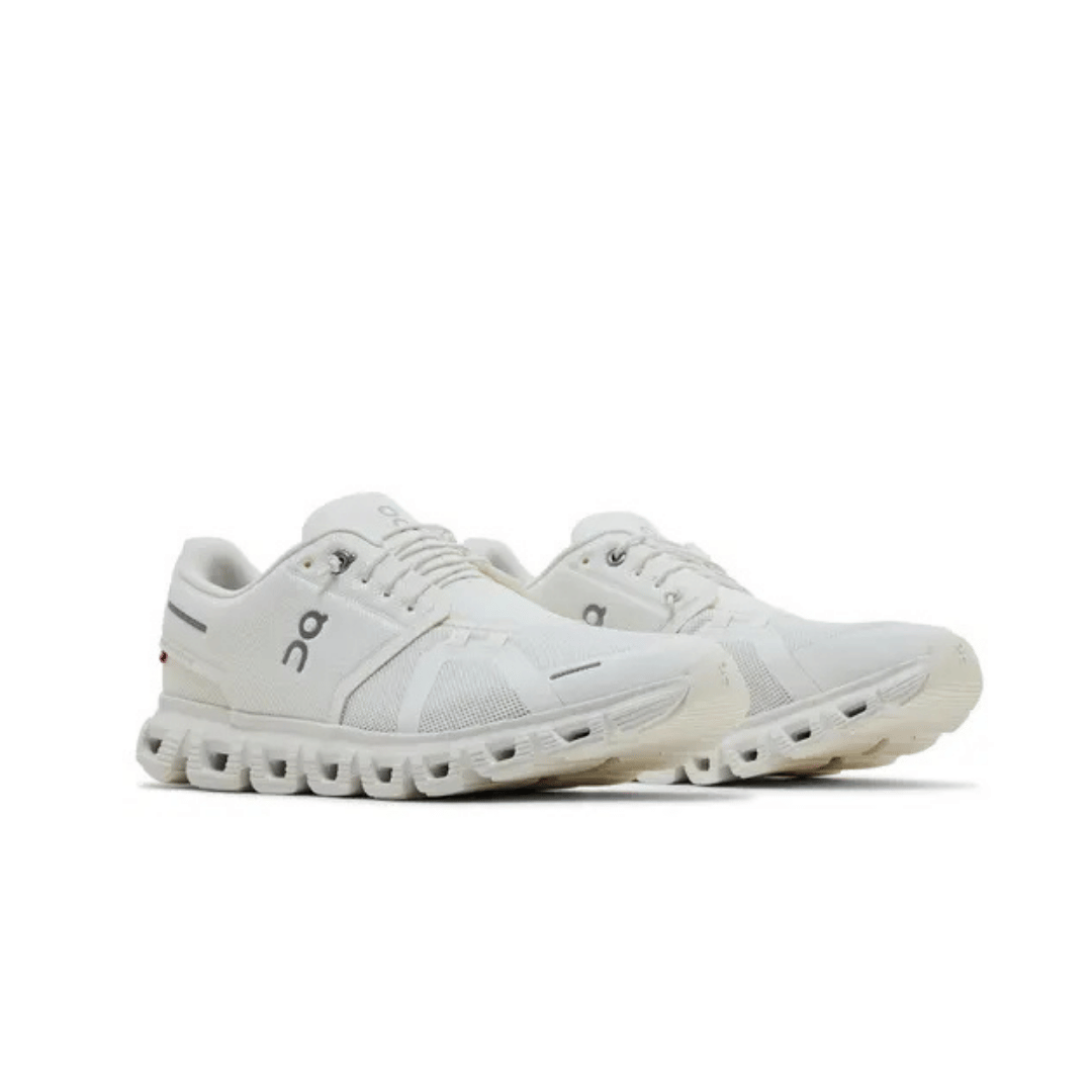 On Running ON Cloud 6 Triple White