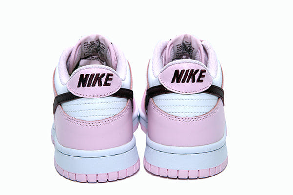 Nike Dunk Low GS Pink Foam Red White CW1590 - 601 دونك لو جي إس رغوة وردية أحمر أبيض CW1590 - 601