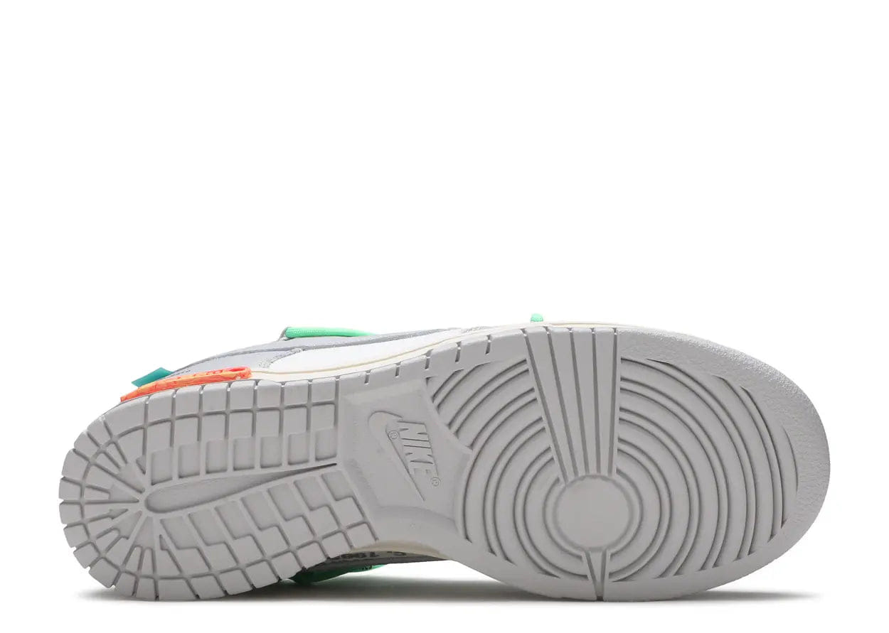Nike Off - White x Dunk Low Lot 26 of 50