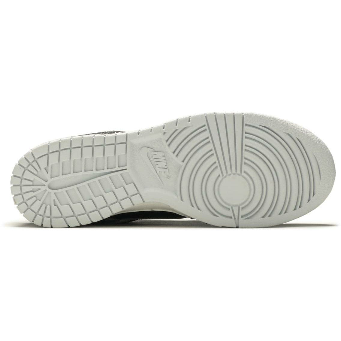 Nike Dunk Low Retro (Animal Pack) Zebra (2021)