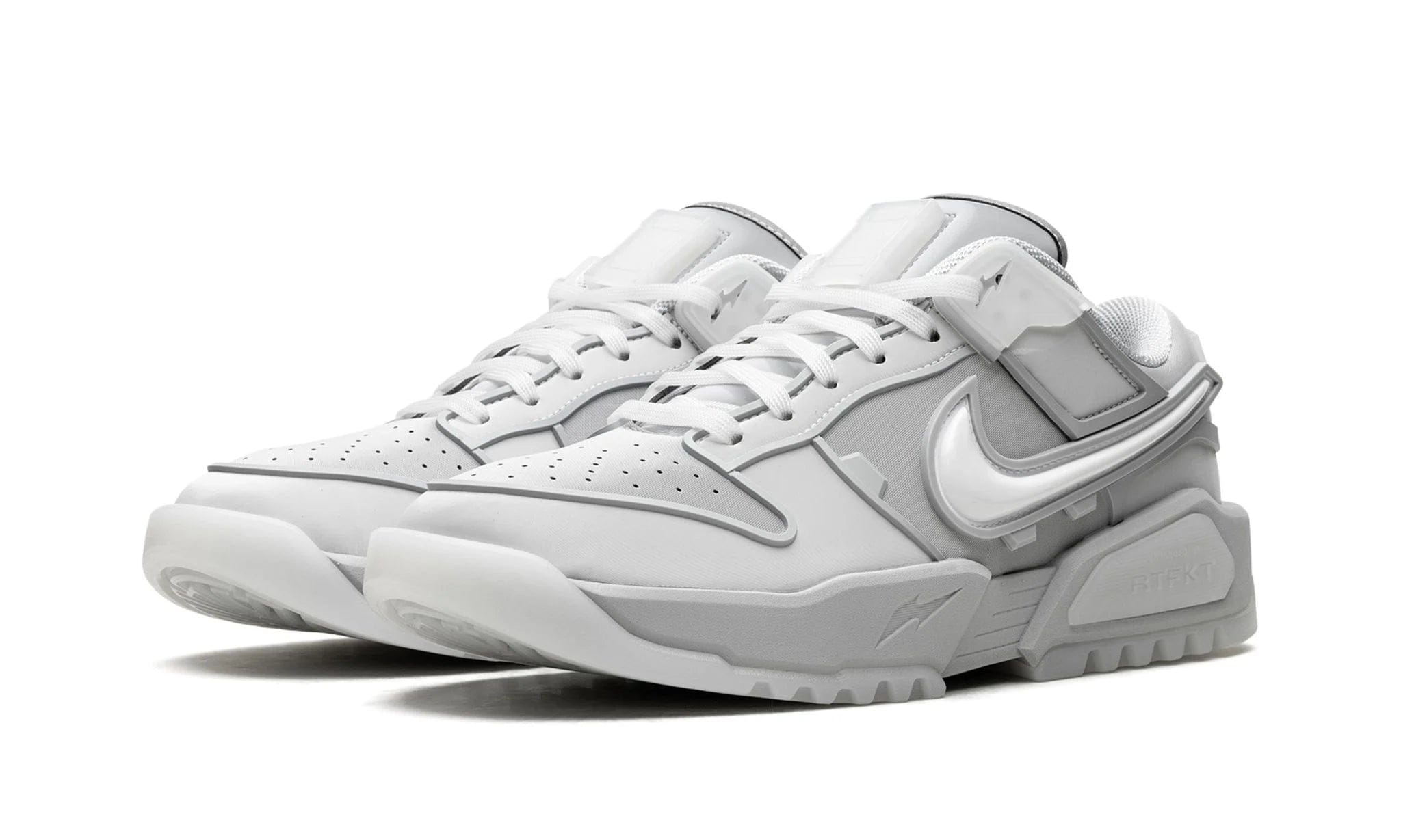 NIKE x RTFKT DUNK GHOST EDITION