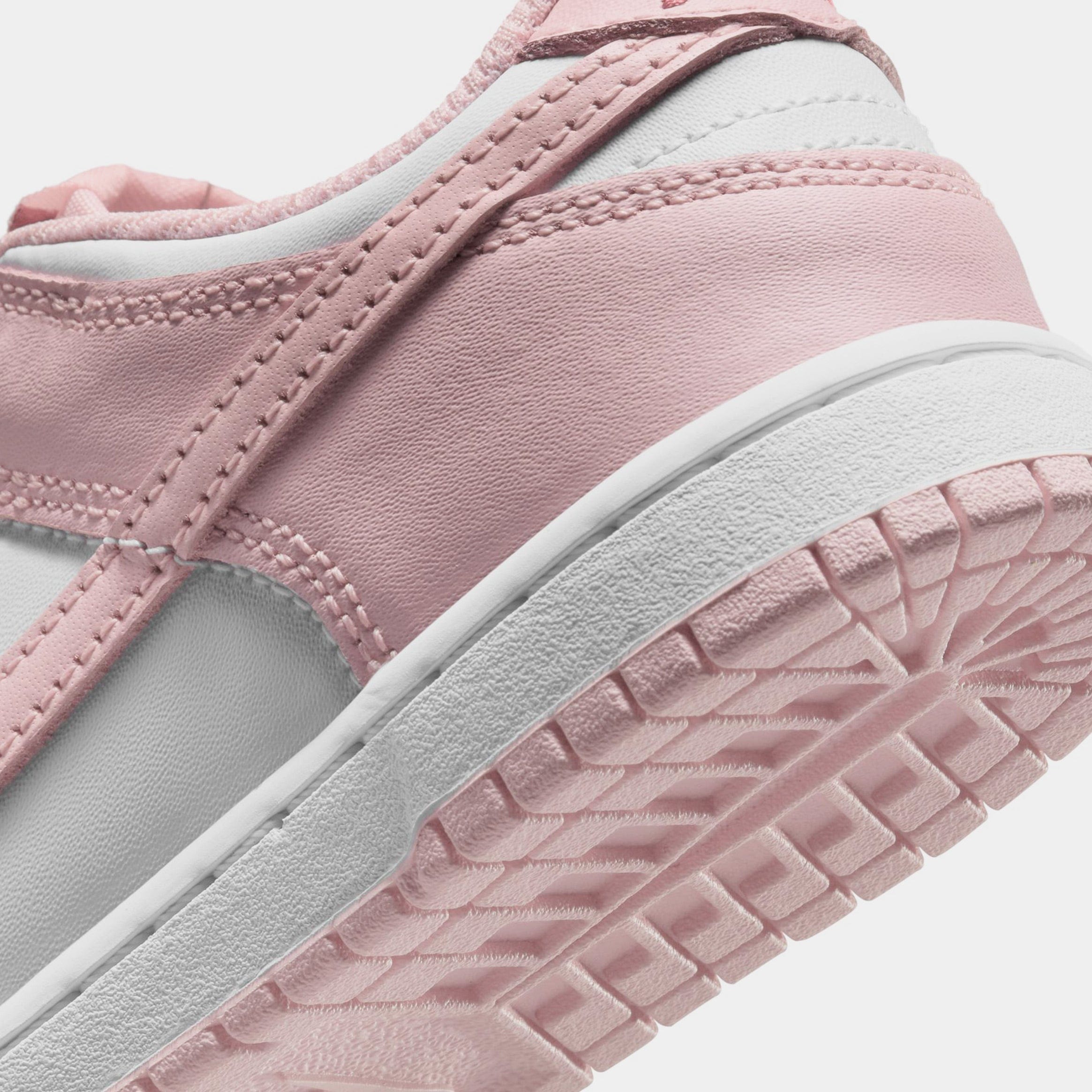 Nike Dunk Low Preschool Lifestyle Shoes (Pink Glaze/Pomegranate)