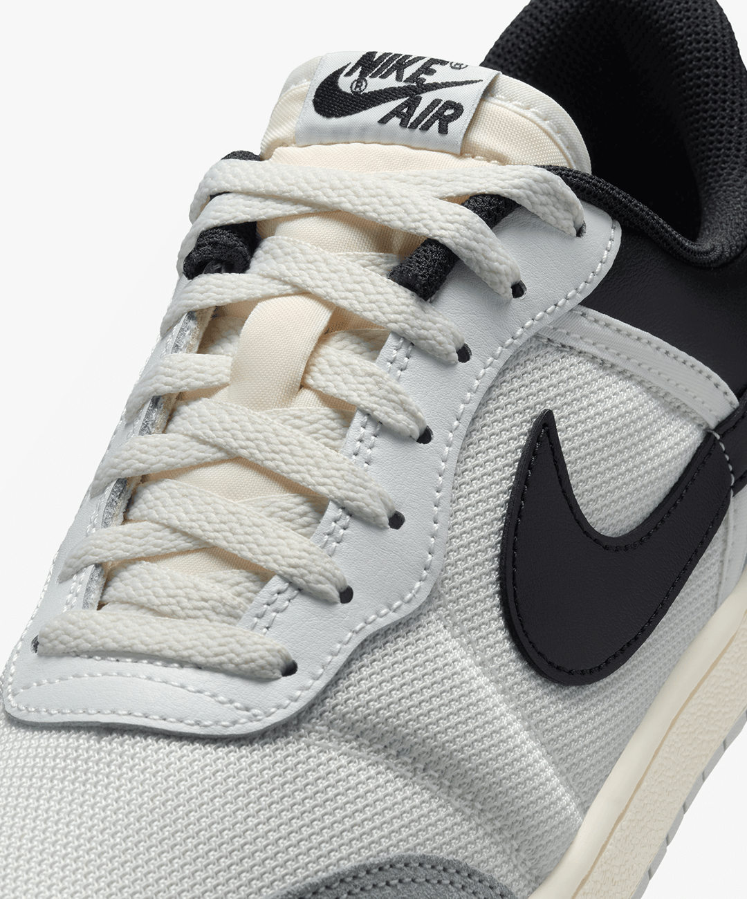 Air Jordan JORDAN | AIR JORDAN SKYLINE LOW { SUMMIT WHITE/BLACK - LT SMOKE GREY