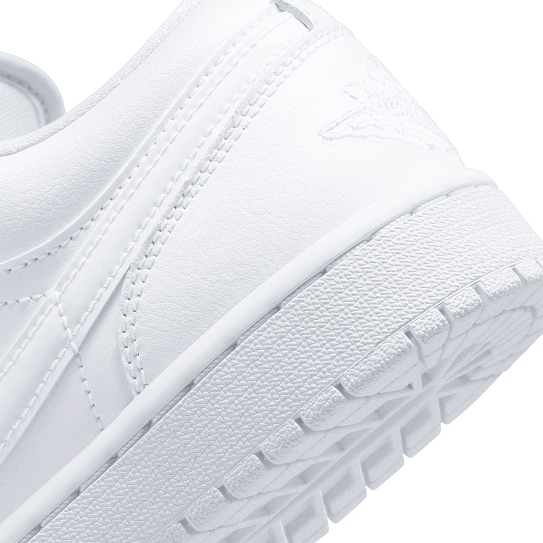 Air Jordan WOMEN'S AIR JORDAN 1 LOW WHITE