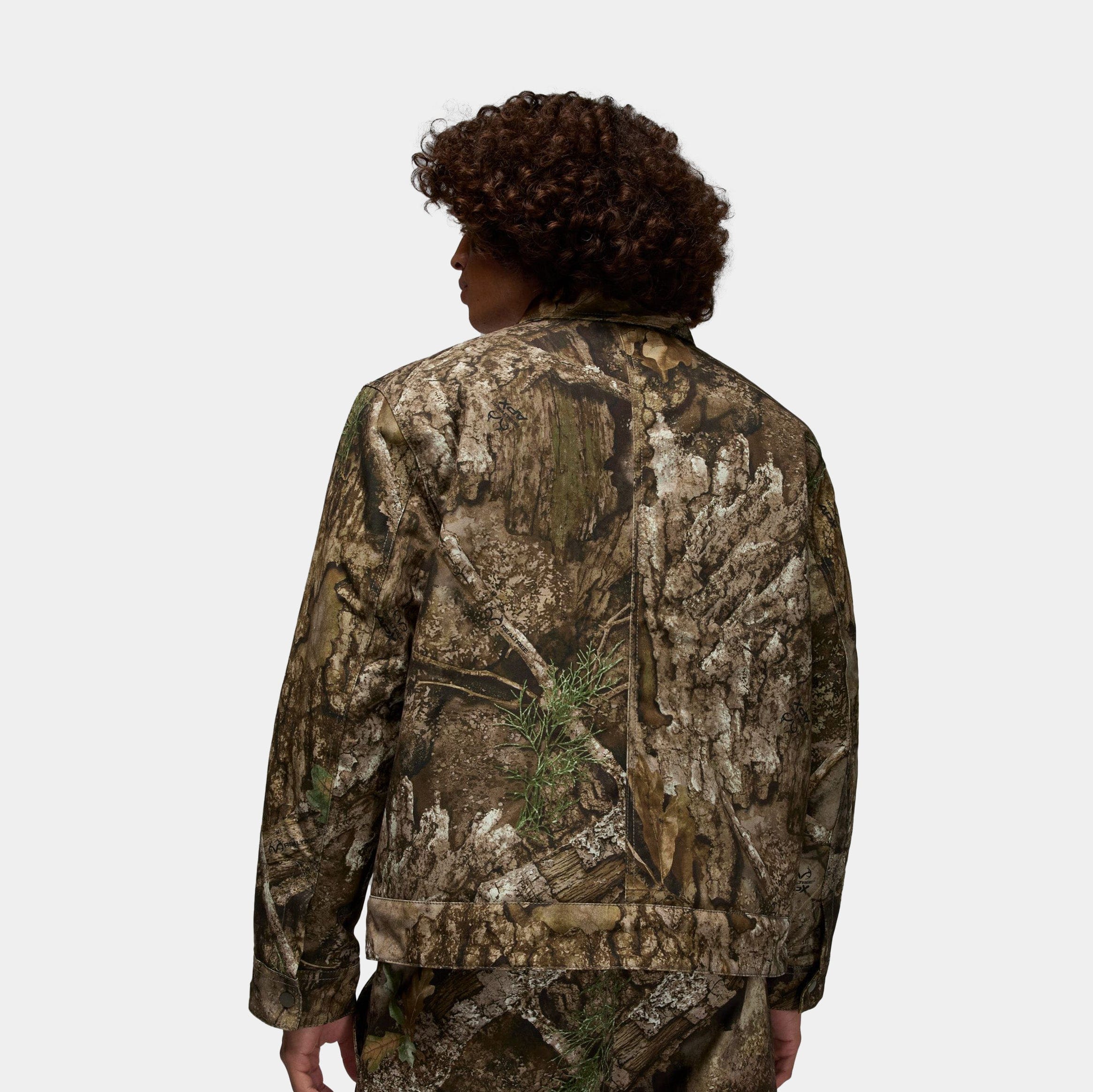 Air Jordan Flight Chicago RealTree Mens Jacket (Medium Olive/Sail)