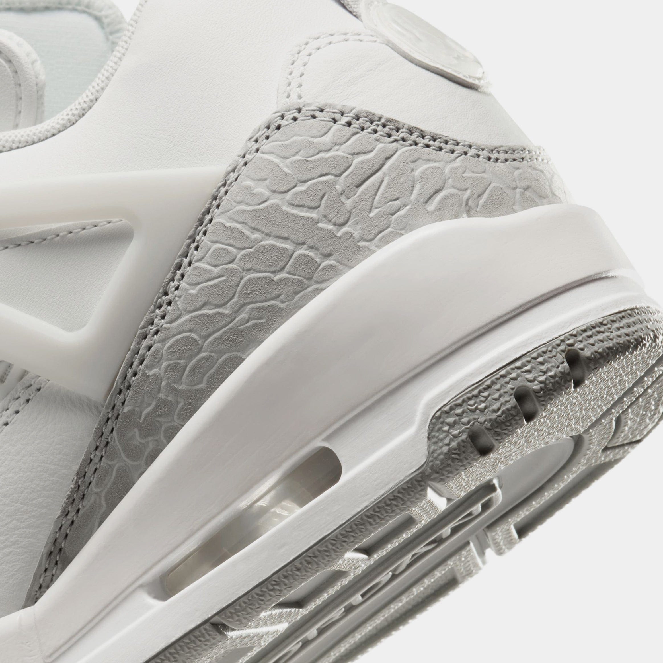 Air Jordan Spizike Low Mens Basketball Shoes (Summit White/Photon Dust/Phantom/Metallic Silver)