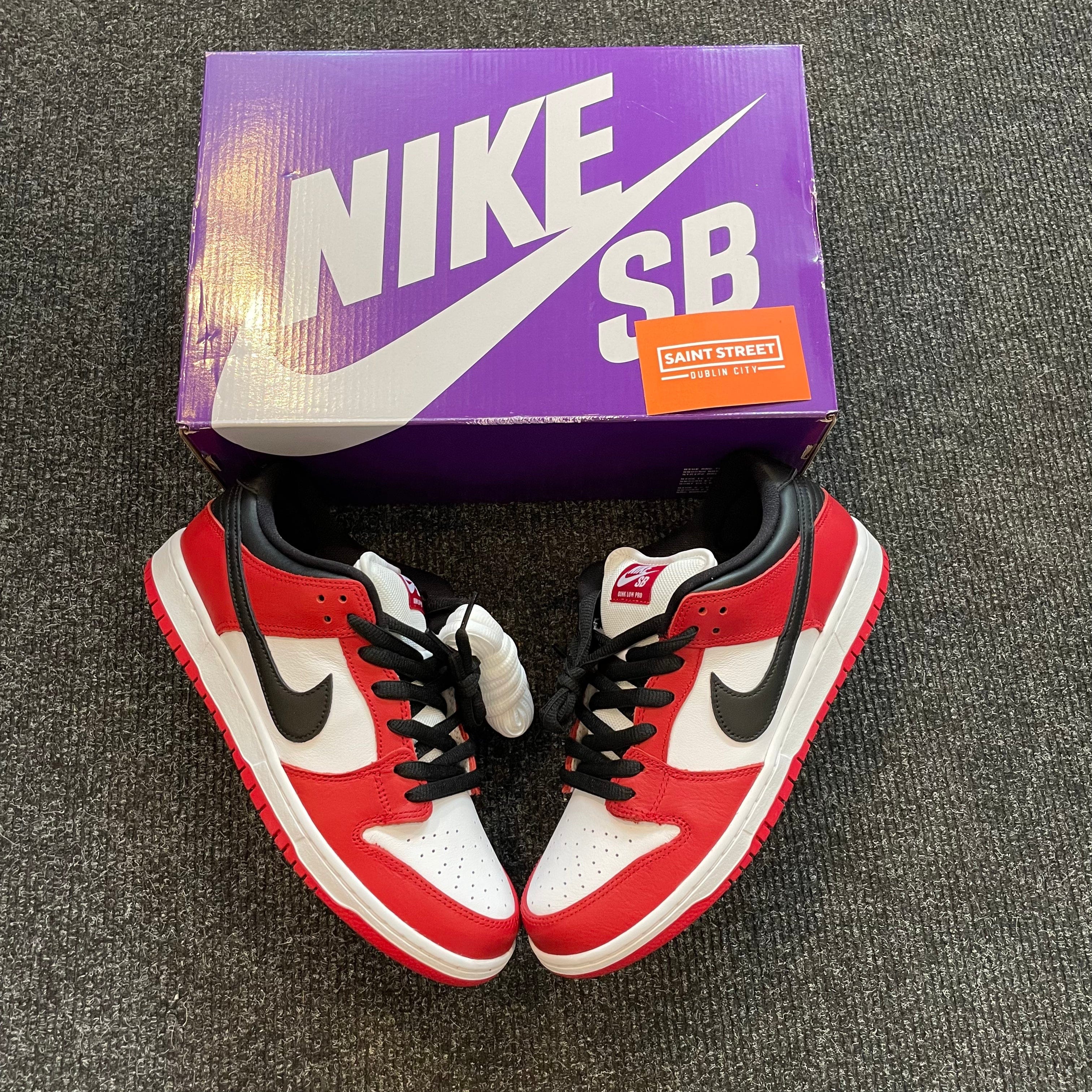 Nike SB Dunk Low Chicago