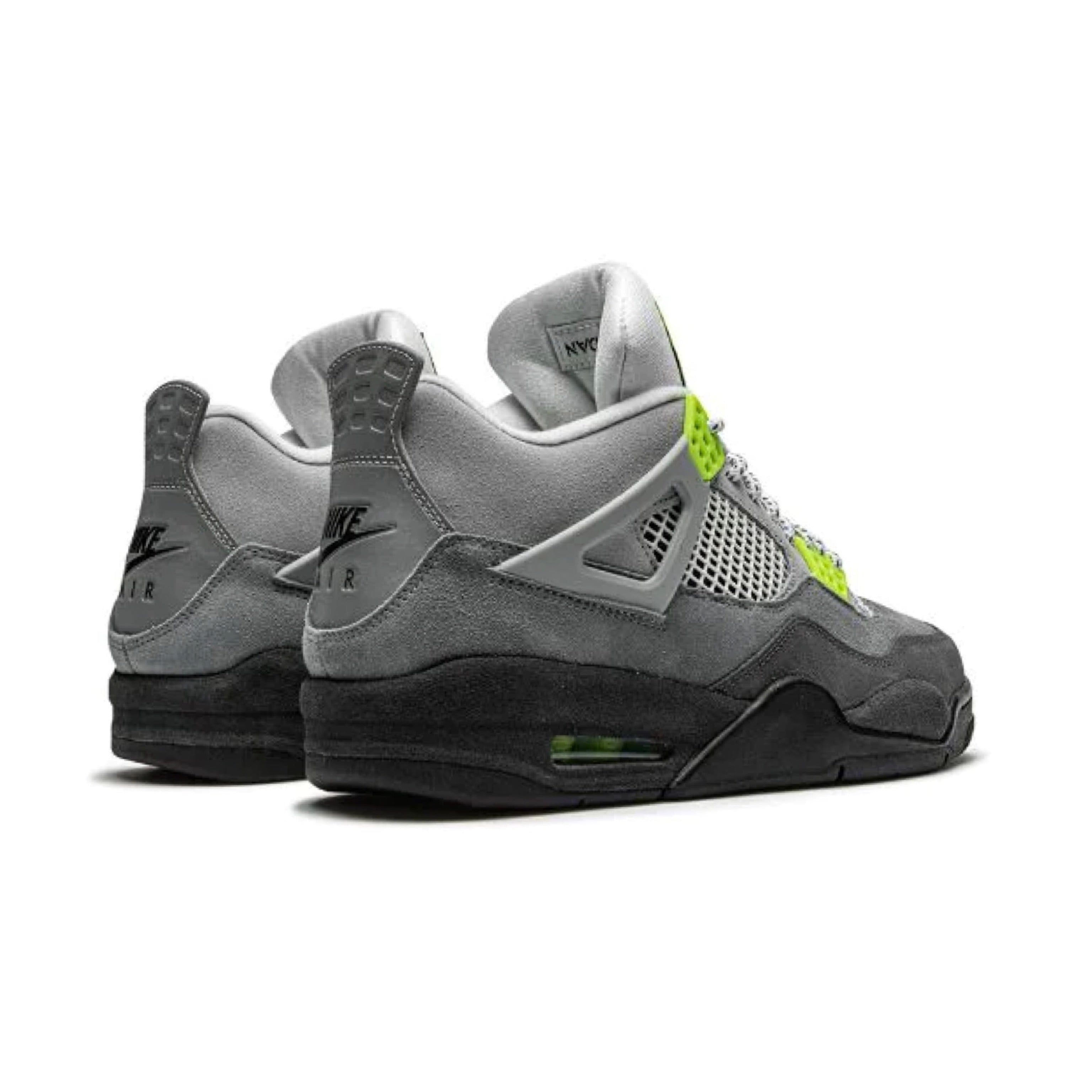 Nike AIR JORDAN 4 RETRO SE Neon