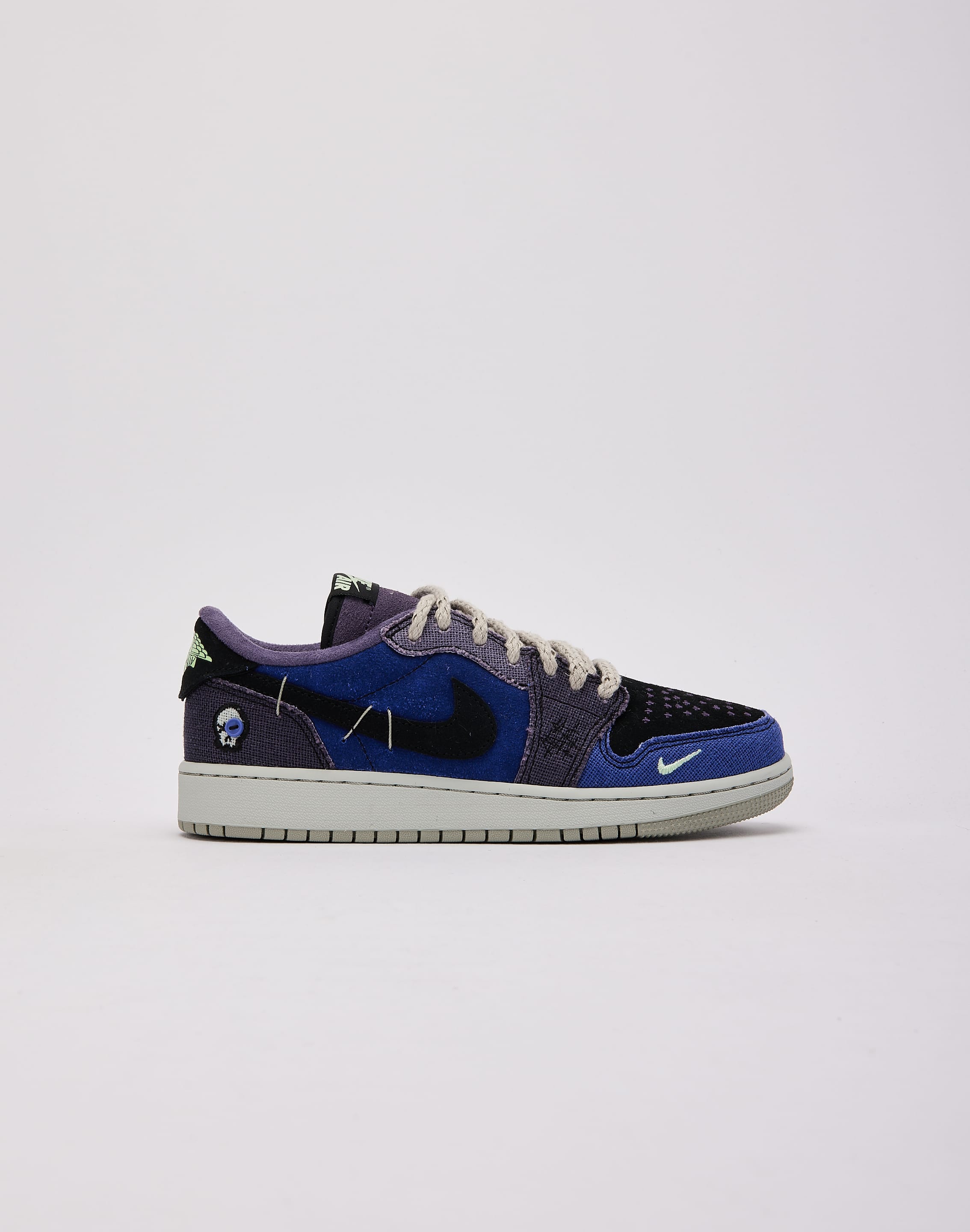 Air Jordan Jordan Air Jordan 1 Retro Low OG Regency Purple and Dark Raisin Grade - School