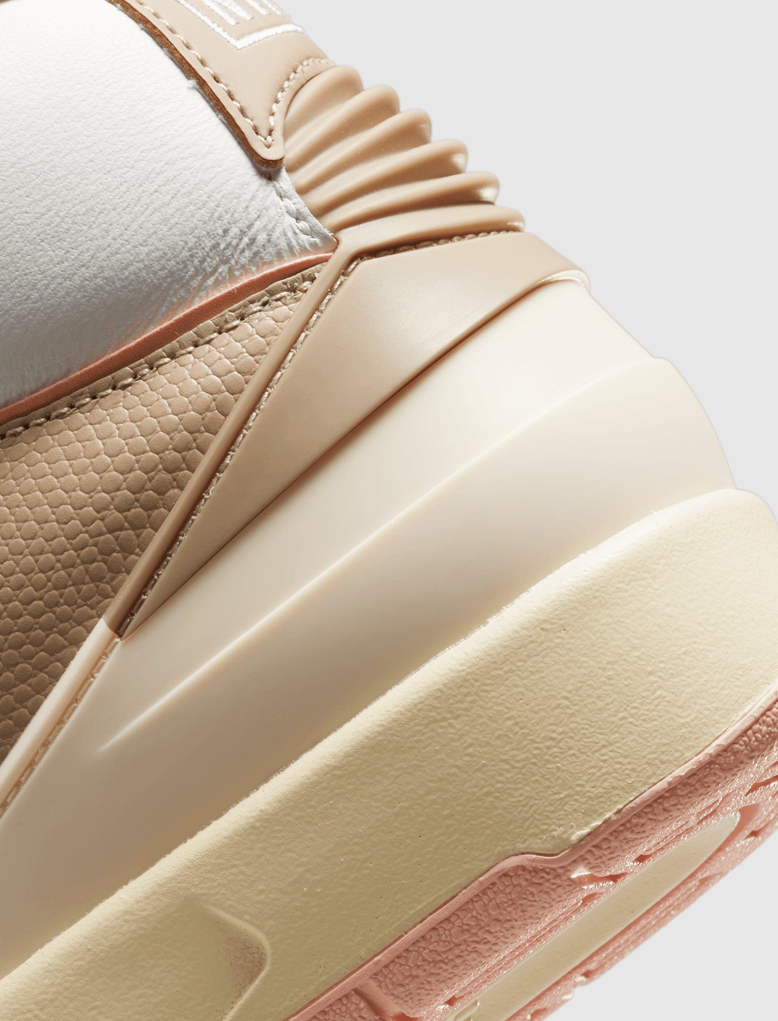 Air Jordan WOMEN'S AIR JORDAN 2 RETRO MUSLIN